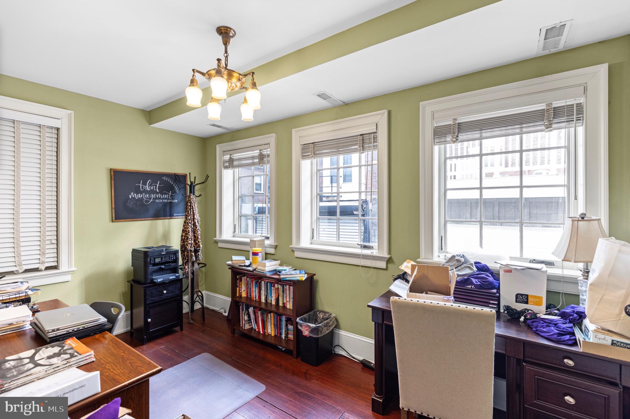 CENTER CITY - Residential