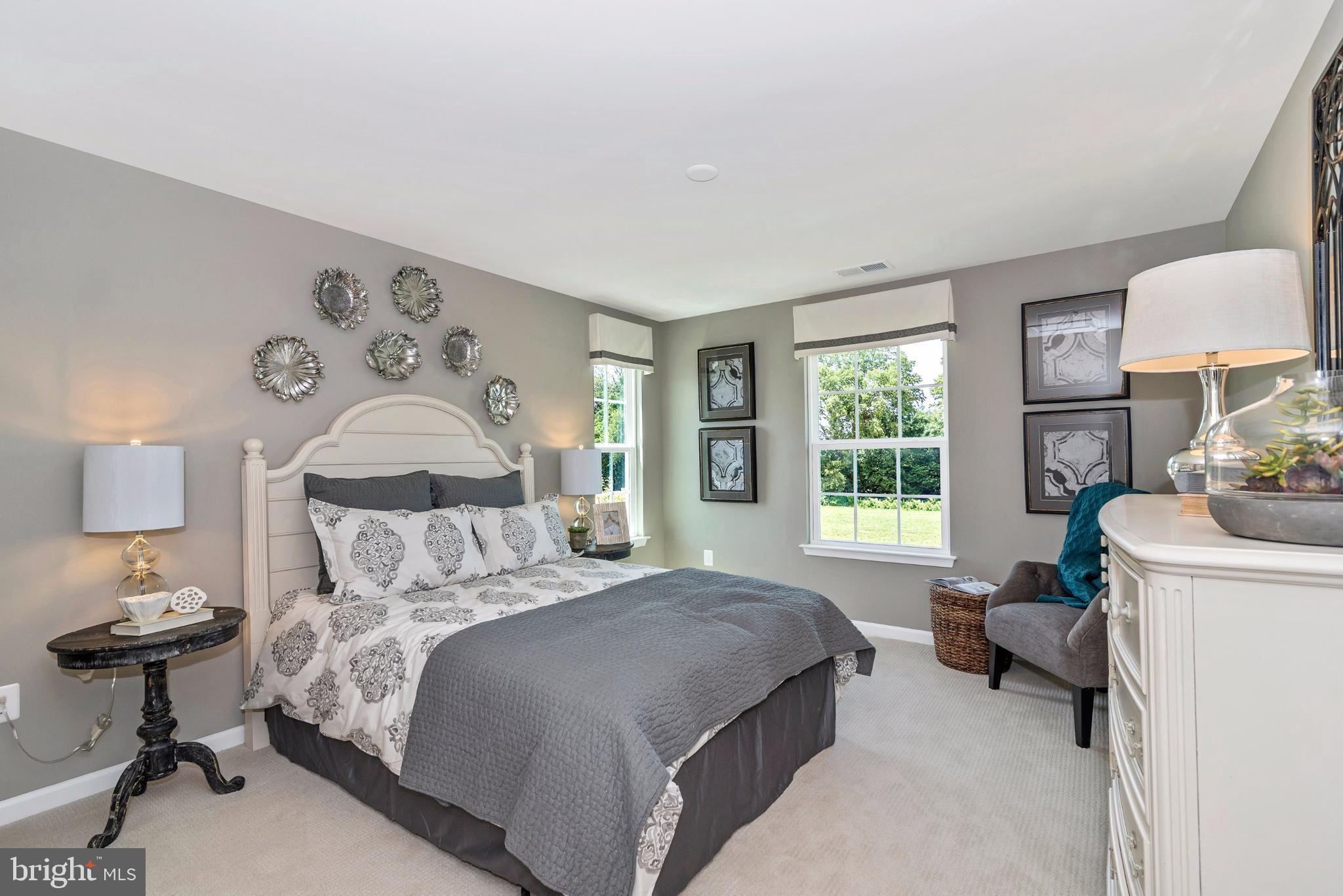 REYNOLD'S OVERLOOK - Residential