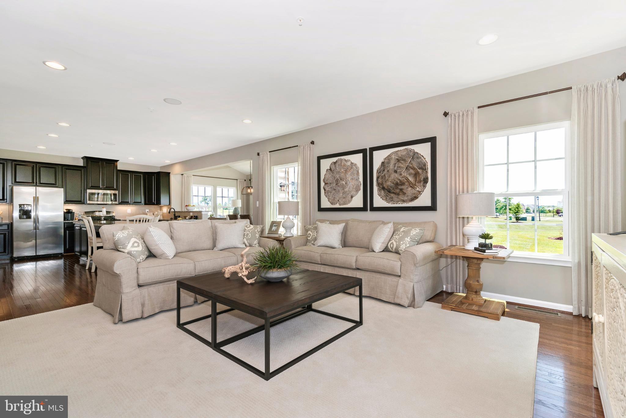 REYNOLD'S OVERLOOK - Residential