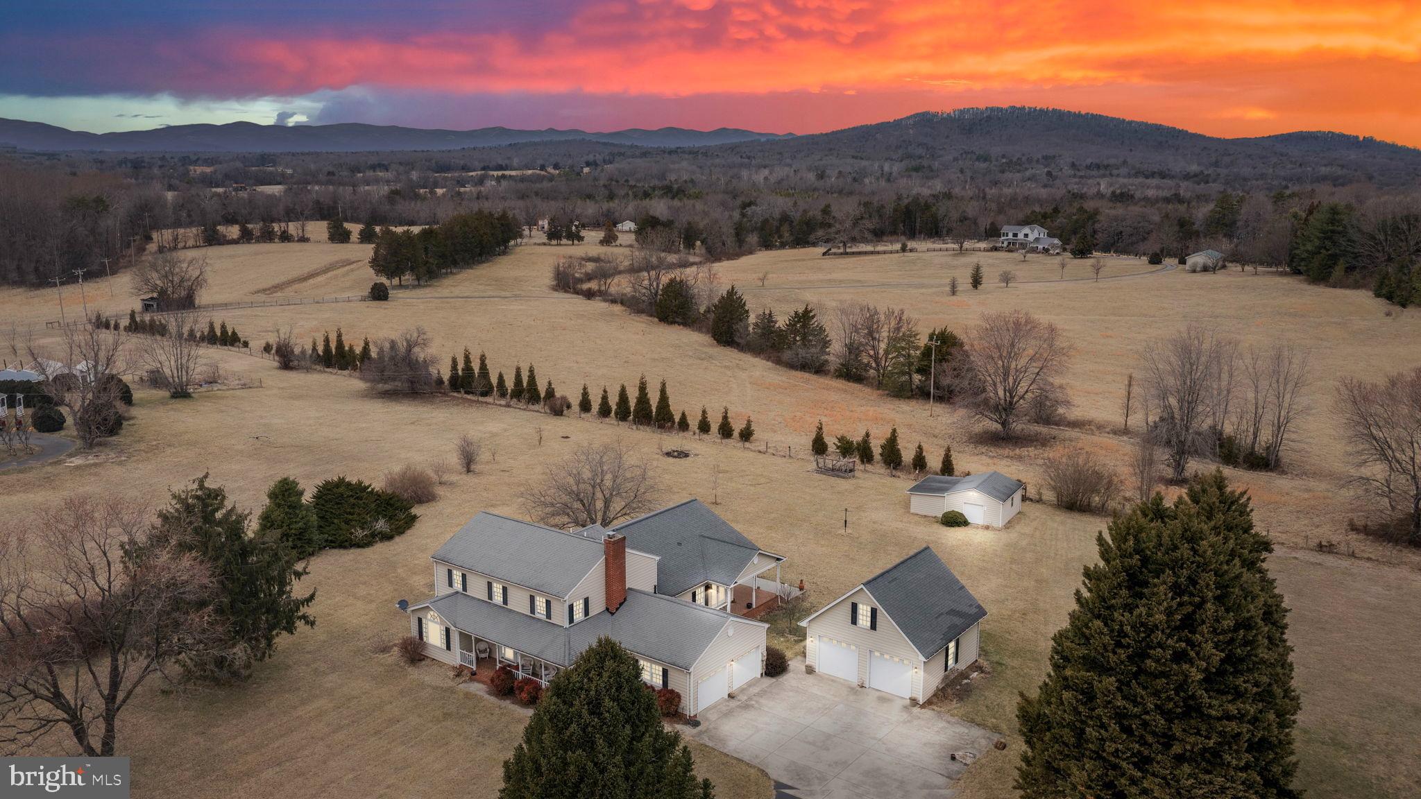 GORDONSVILLE - Residential