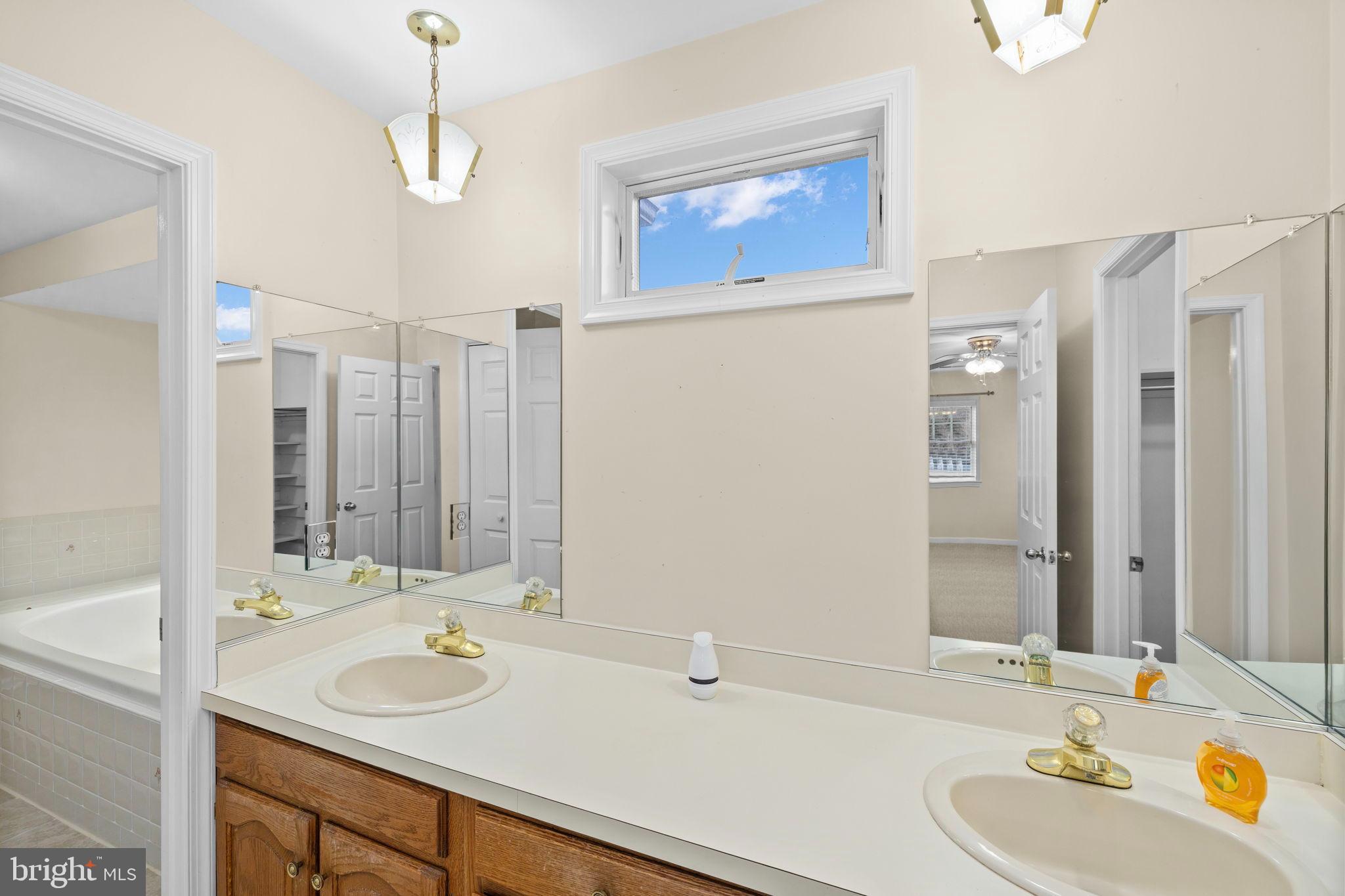 GORDONSVILLE - Residential