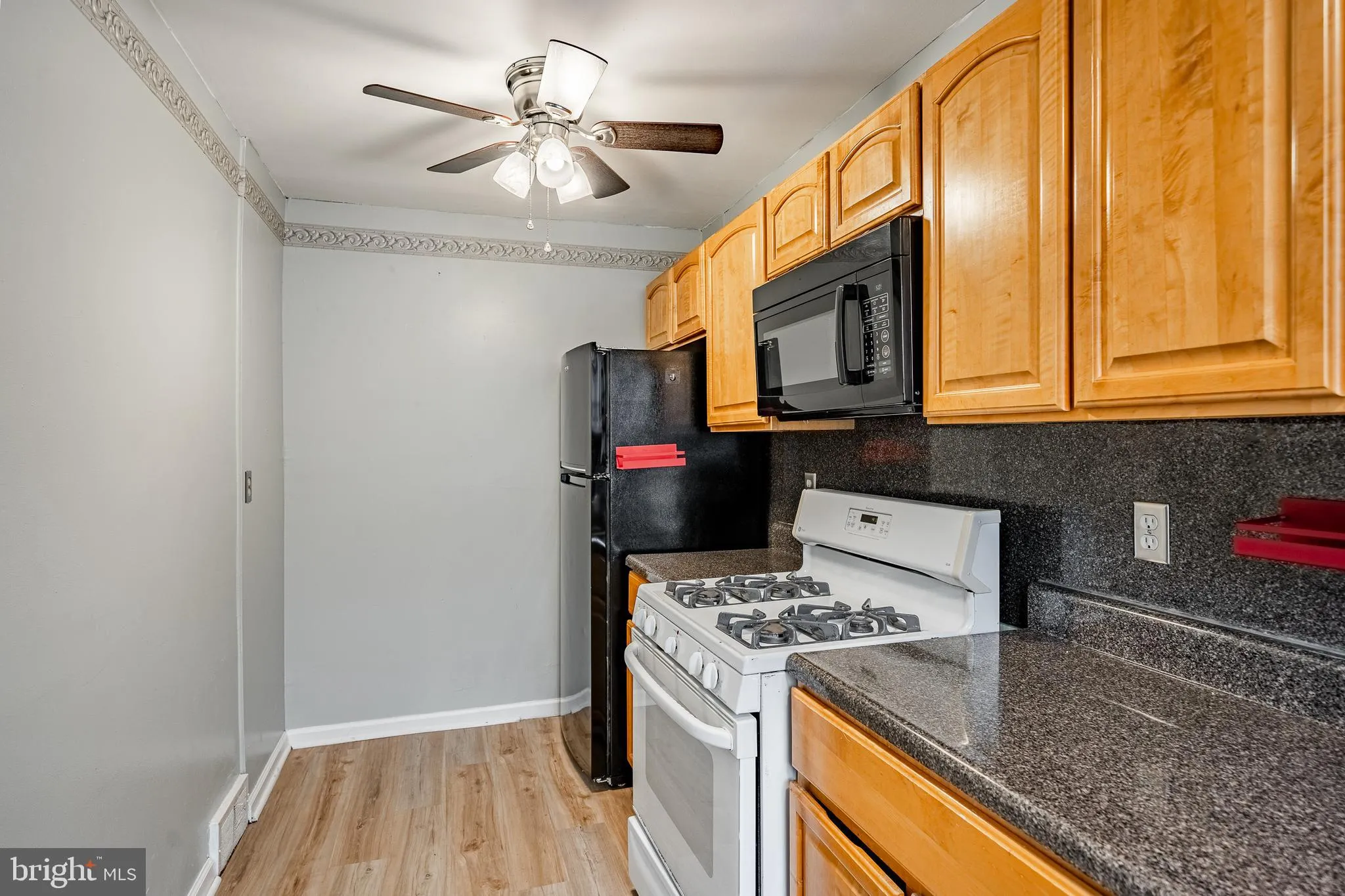 Philadelphia, Pennsylvania 19150, United States, 3 Bedrooms Bedrooms, ,2 BathroomsBathrooms,Residential,Contingent,203229