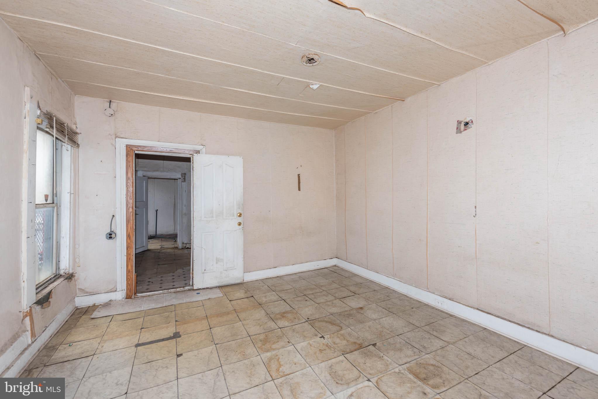 PENN NORTH - Commercial Sale