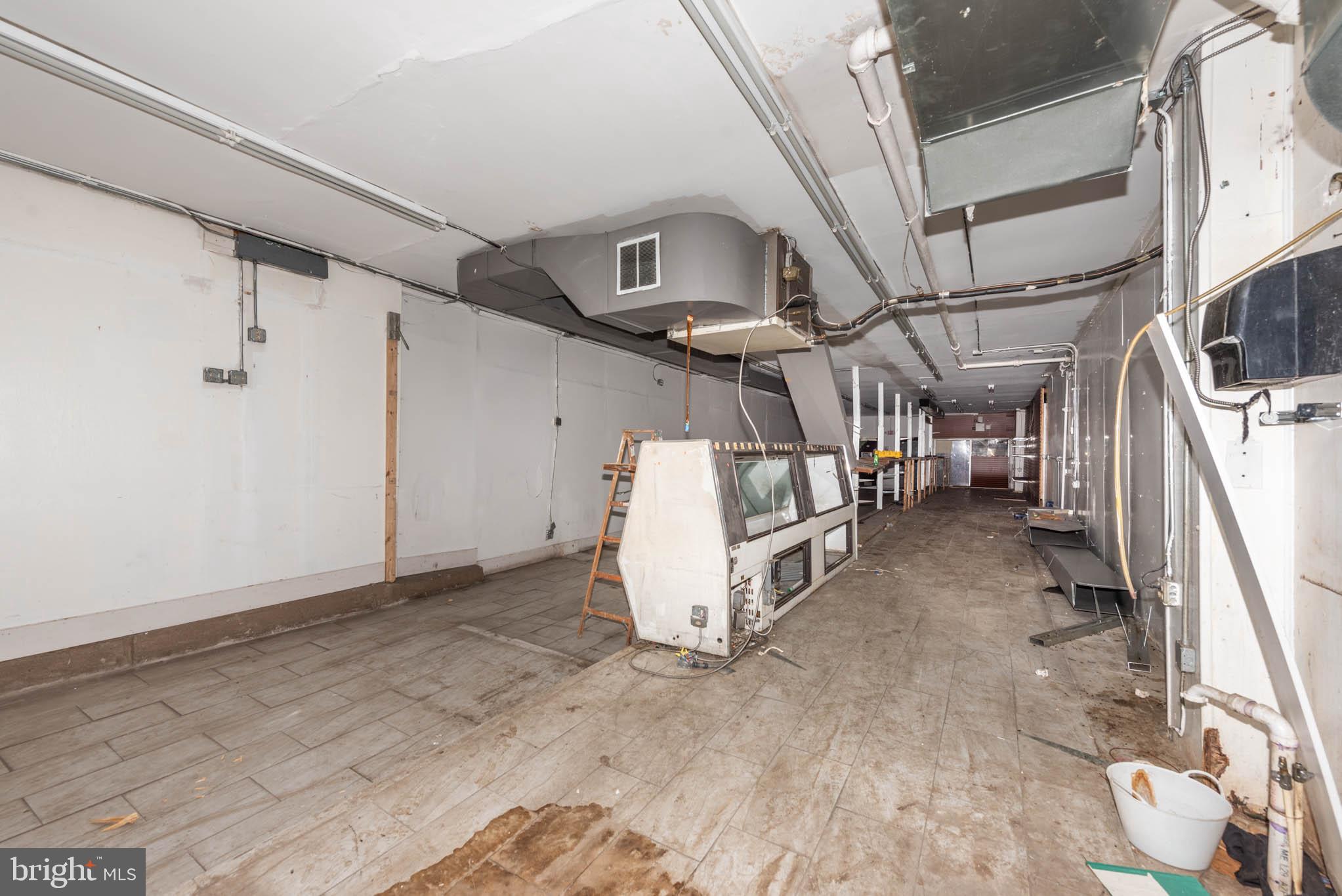 PENN NORTH - Commercial Sale
