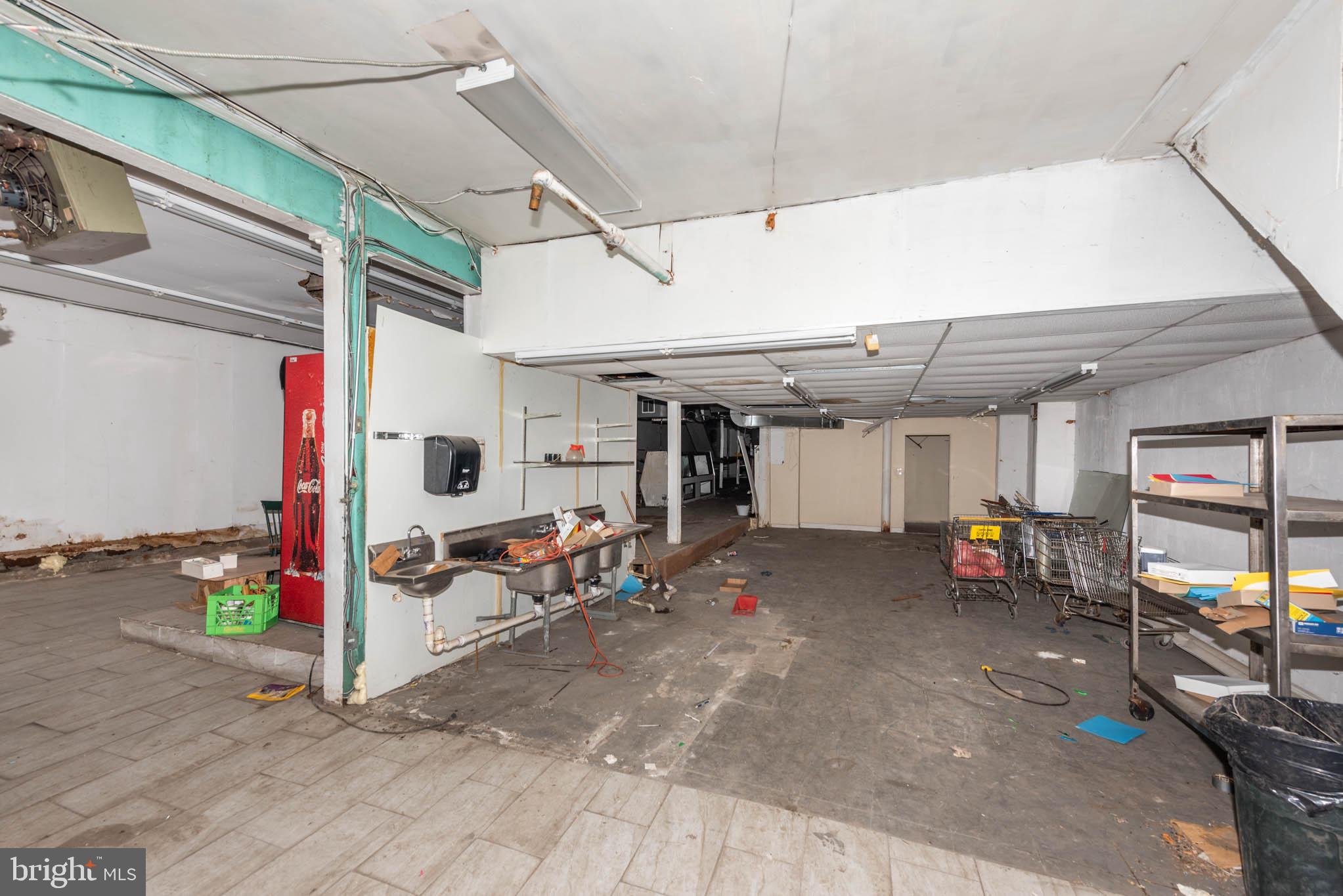 PENN NORTH - Commercial Sale