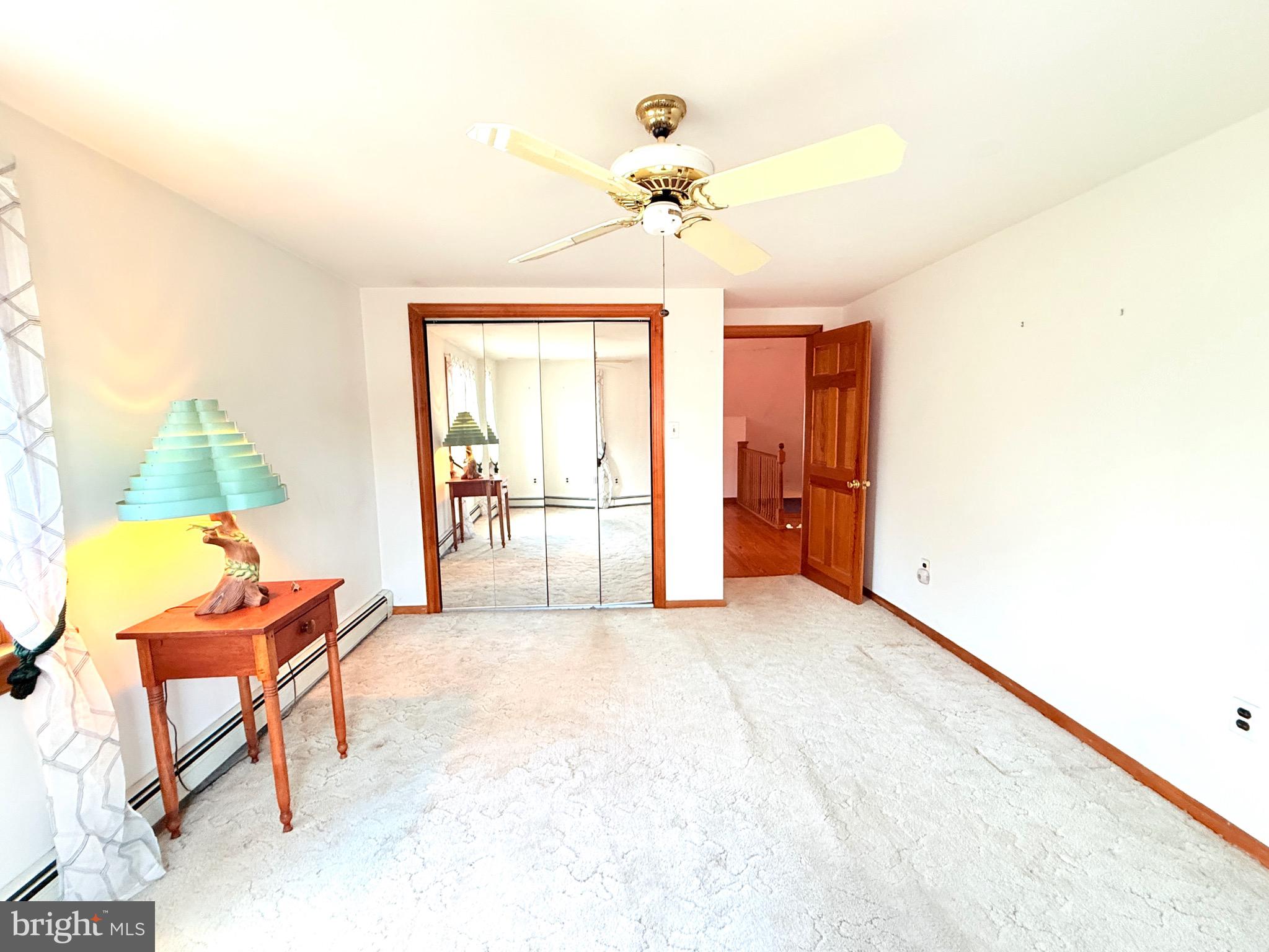 LAWNDALE - Residential