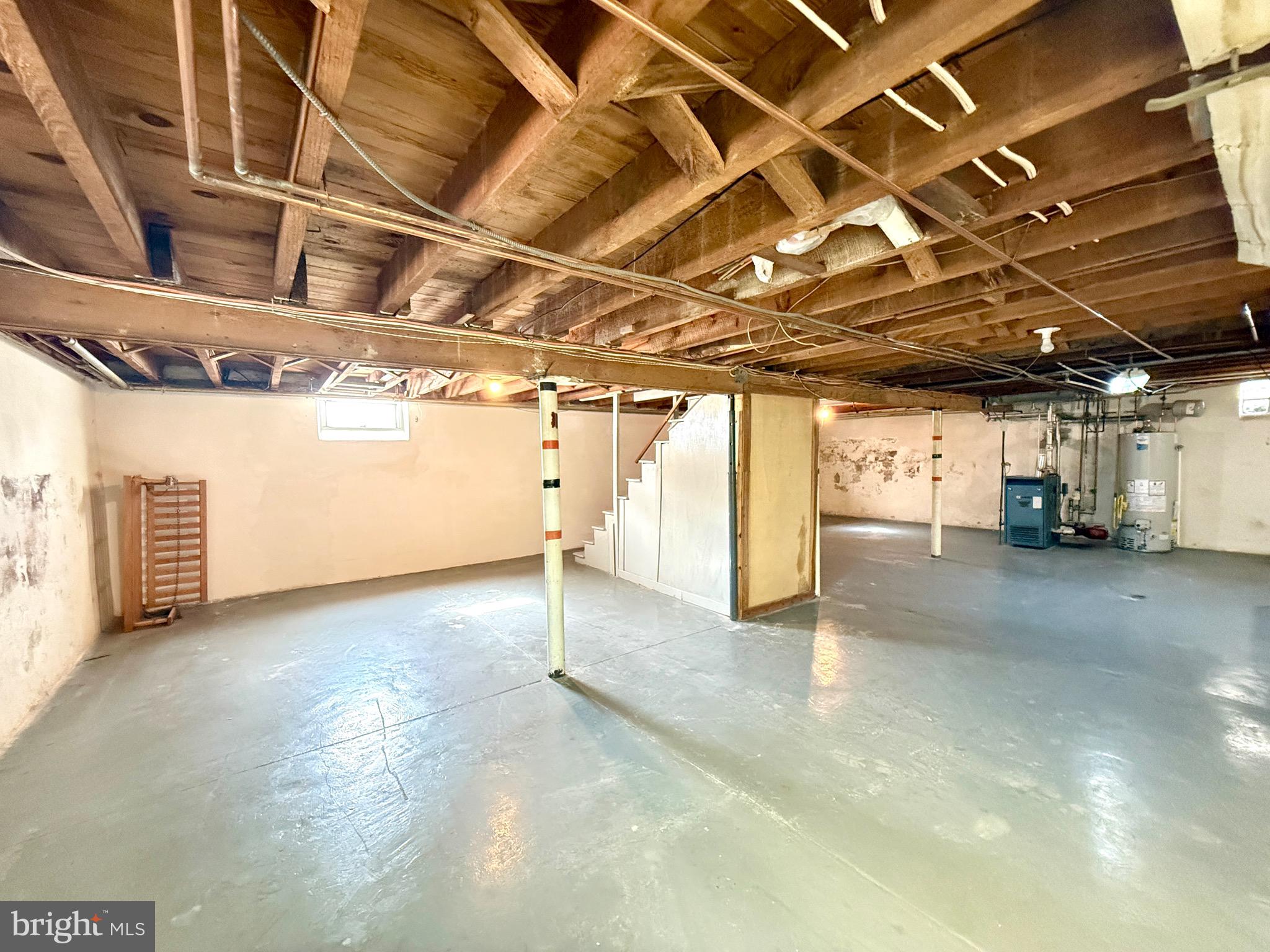 LAWNDALE - Residential