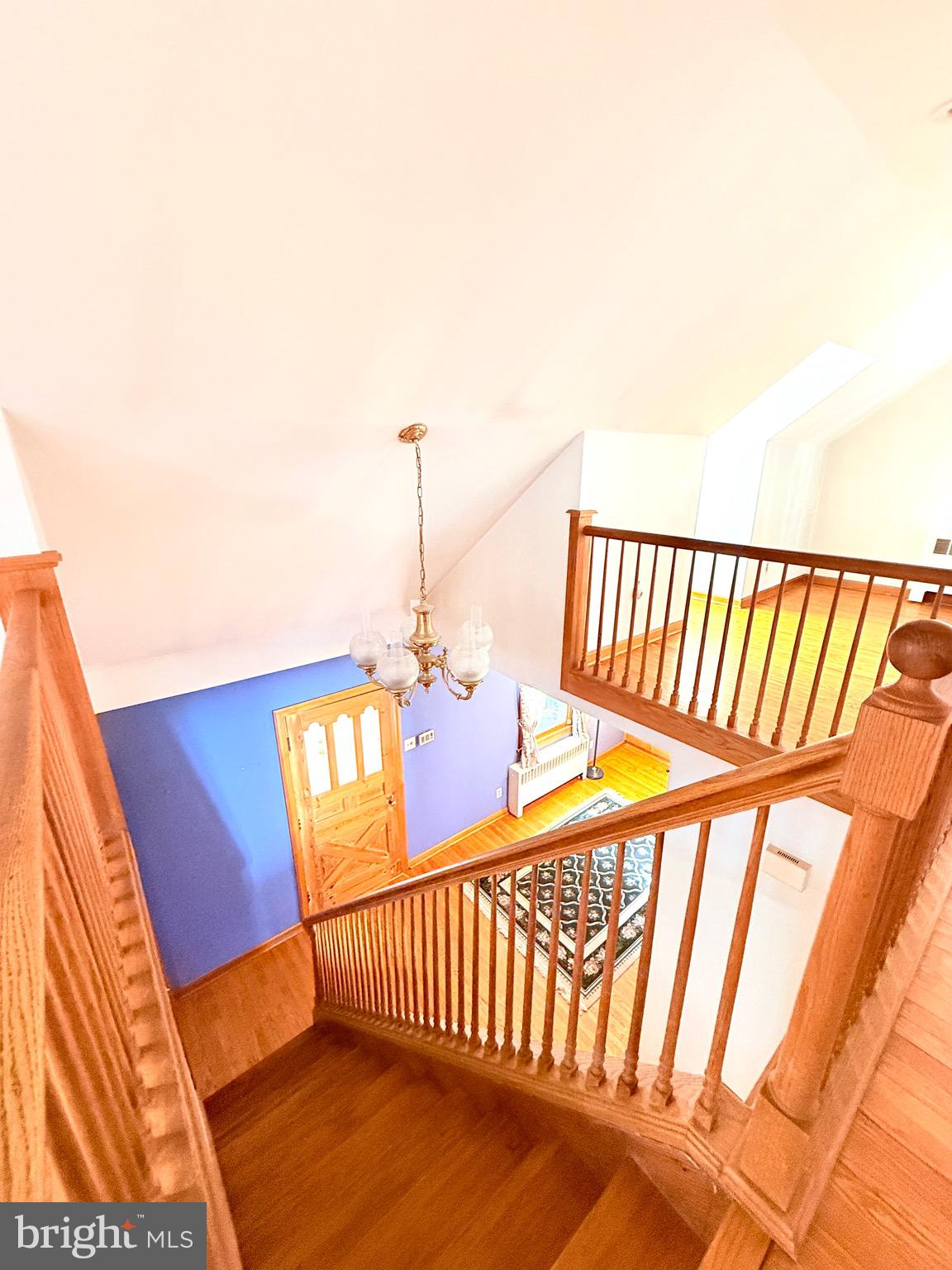 LAWNDALE - Residential