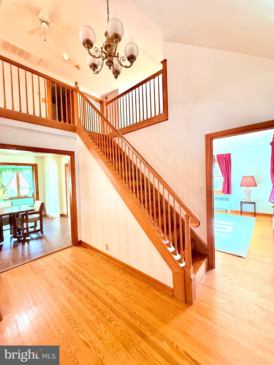 LAWNDALE - Residential