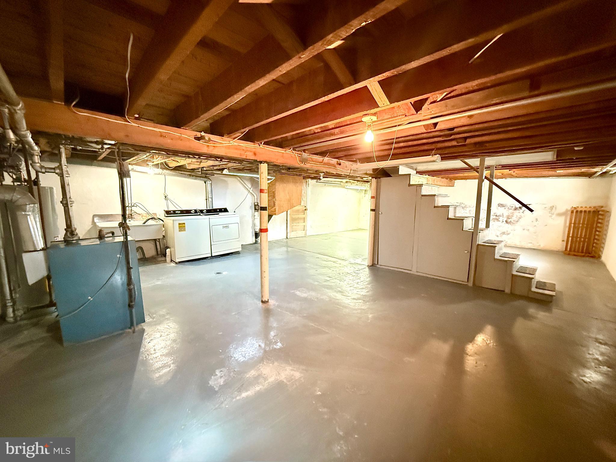 LAWNDALE - Residential