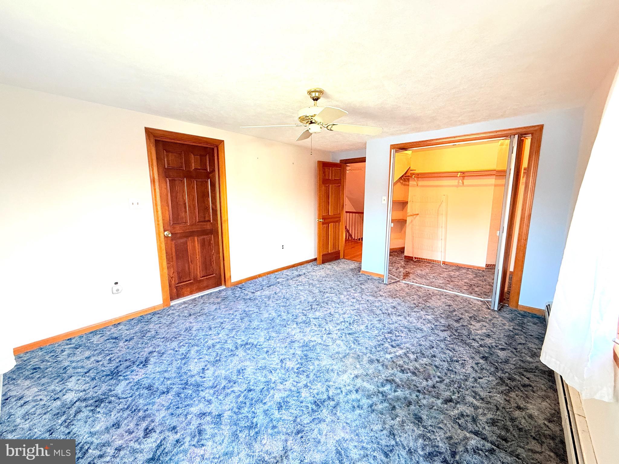 LAWNDALE - Residential