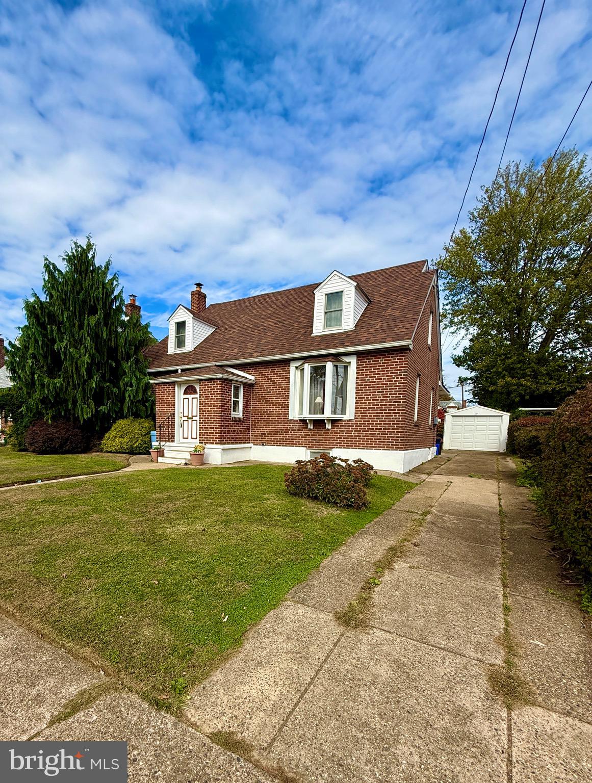 LAWNDALE - Residential