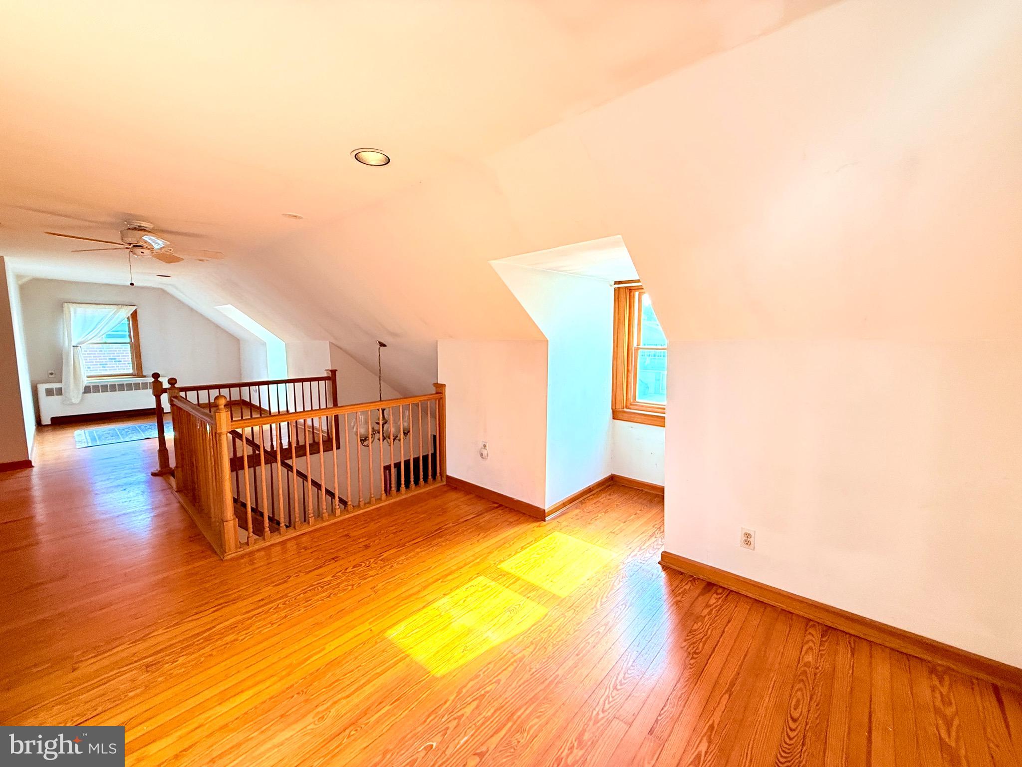 LAWNDALE - Residential