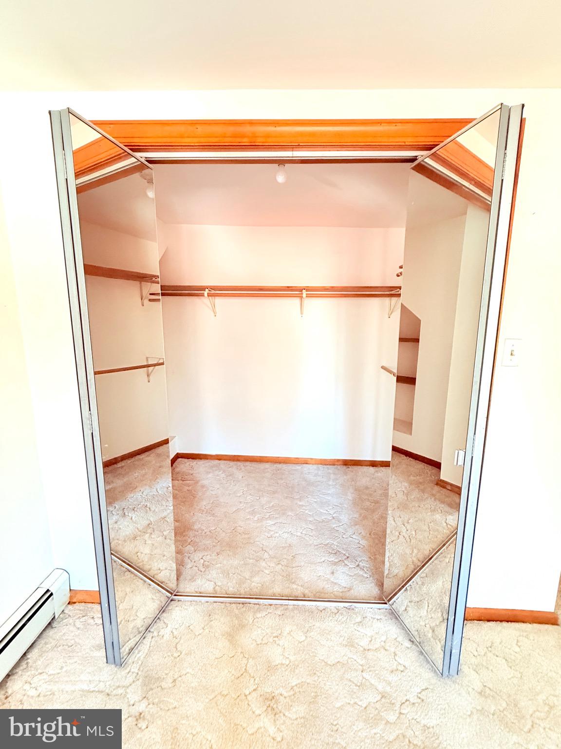 LAWNDALE - Residential