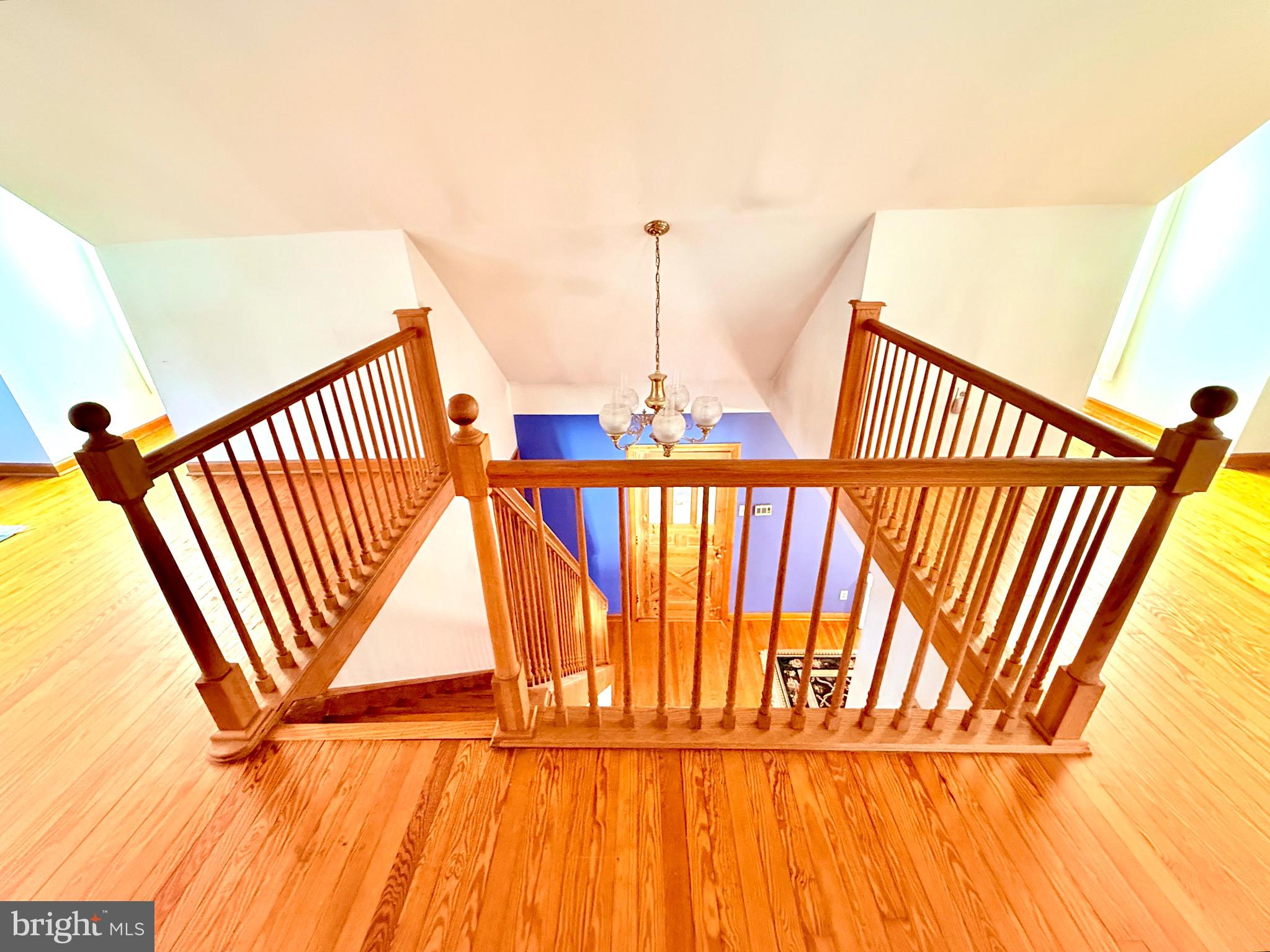 LAWNDALE - Residential