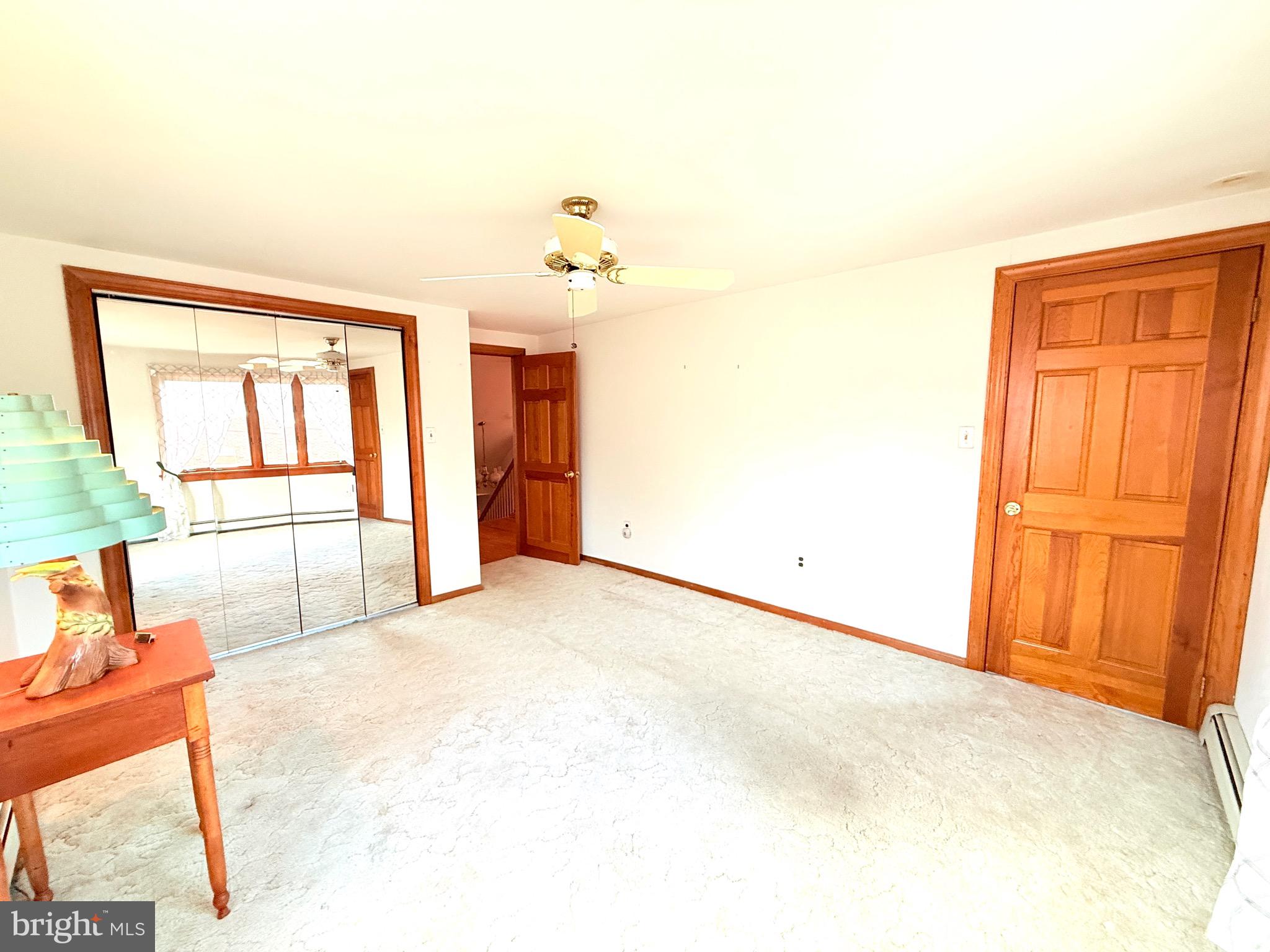 LAWNDALE - Residential