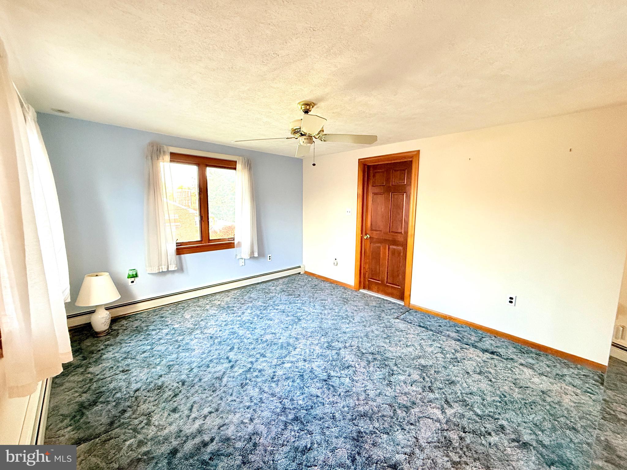 LAWNDALE - Residential