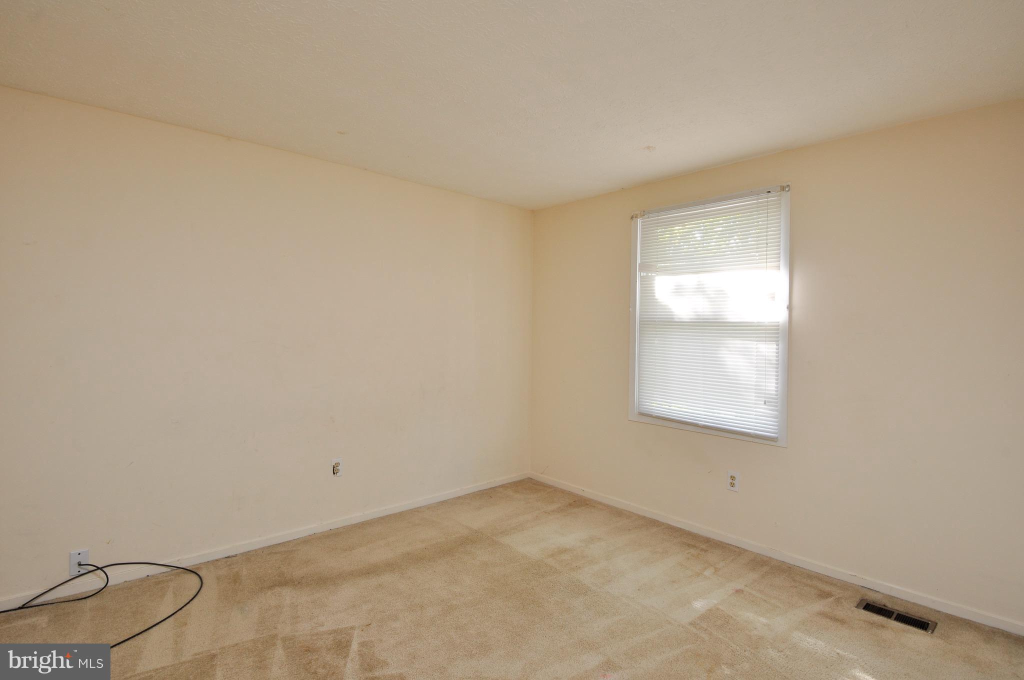 SHADOW WOODS - Residential