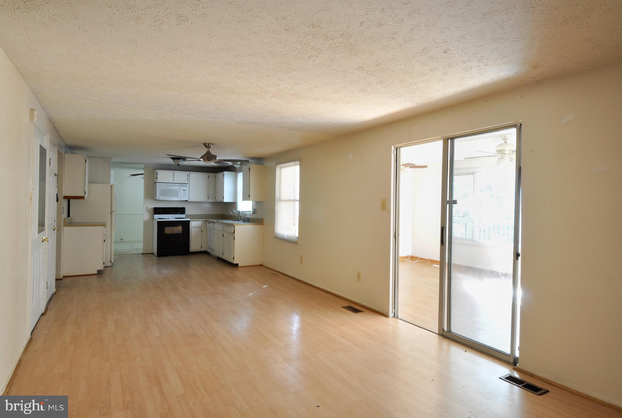 SHADOW WOODS - Residential