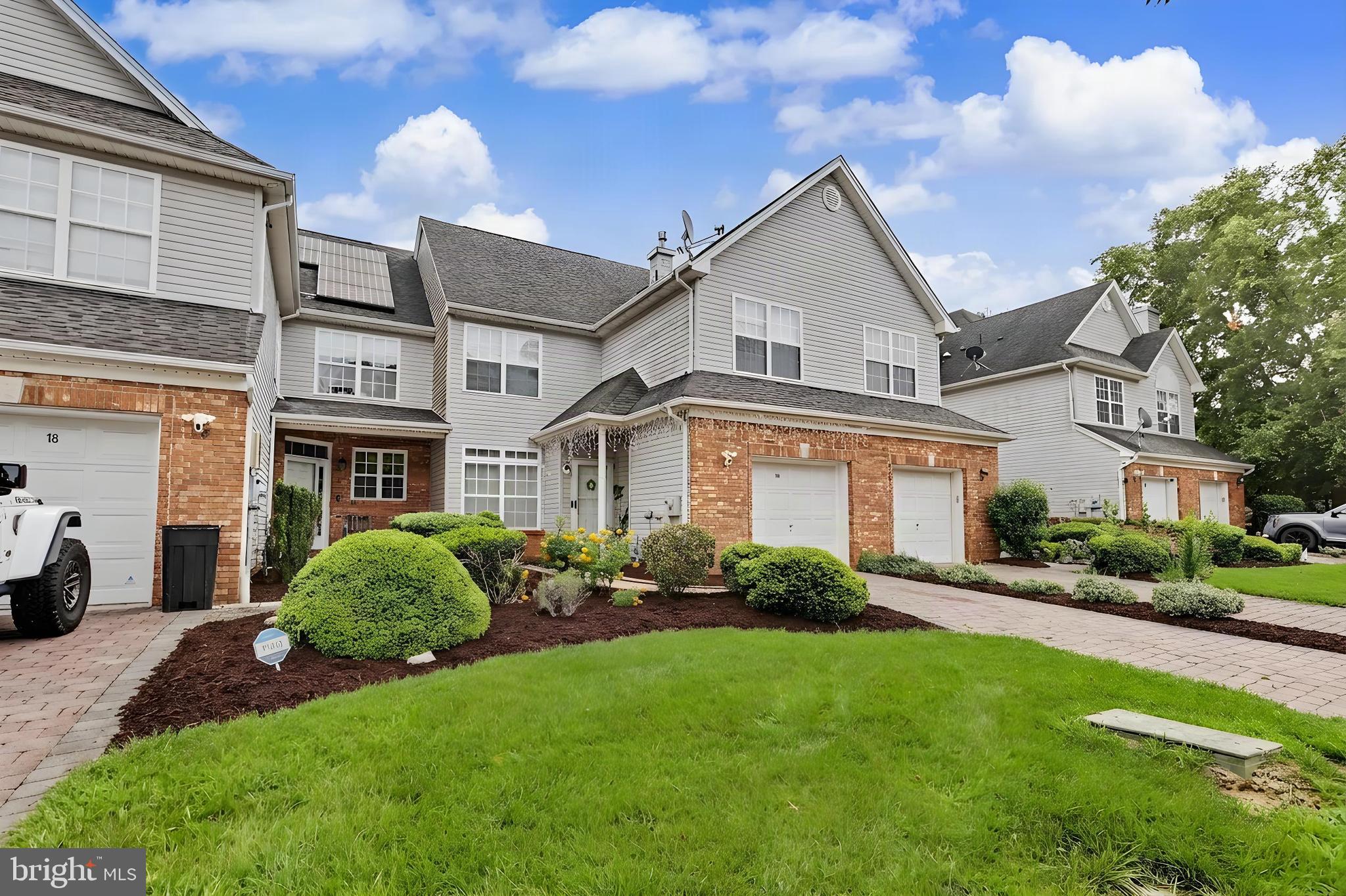 16 SHELLEY CIRCLE