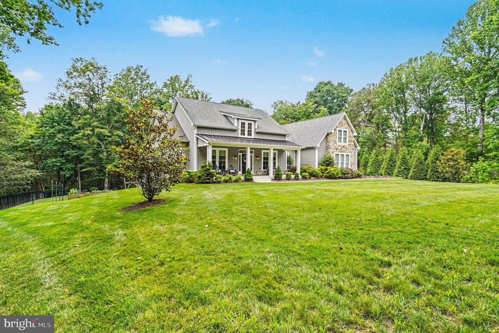 920 FENARIO CIRCLE