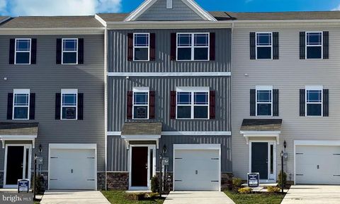155 SUSSEX PLACE SHREWSBURY PA 17361