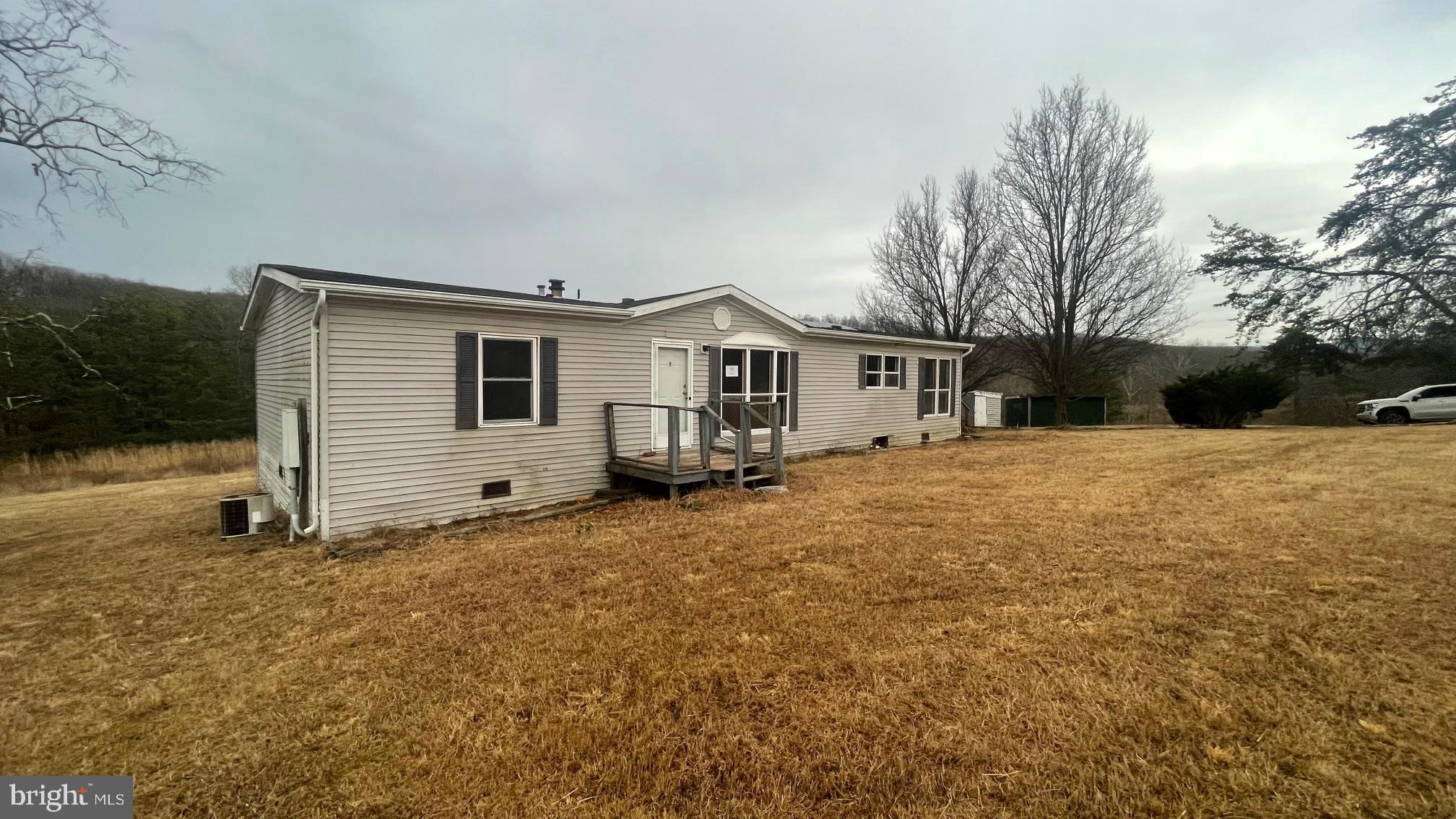 SHERMAN ESTATES - Residential