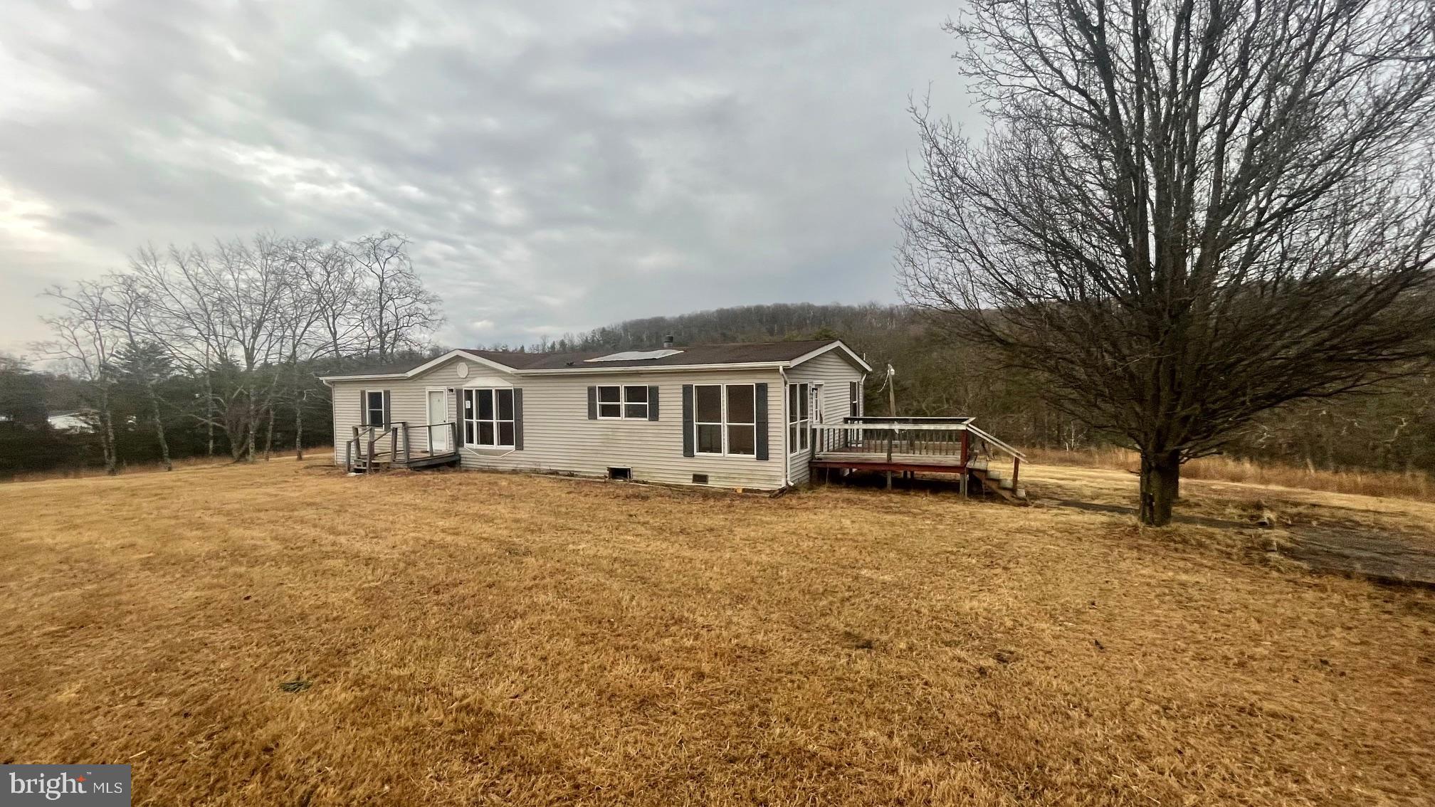 SHERMAN ESTATES - Residential