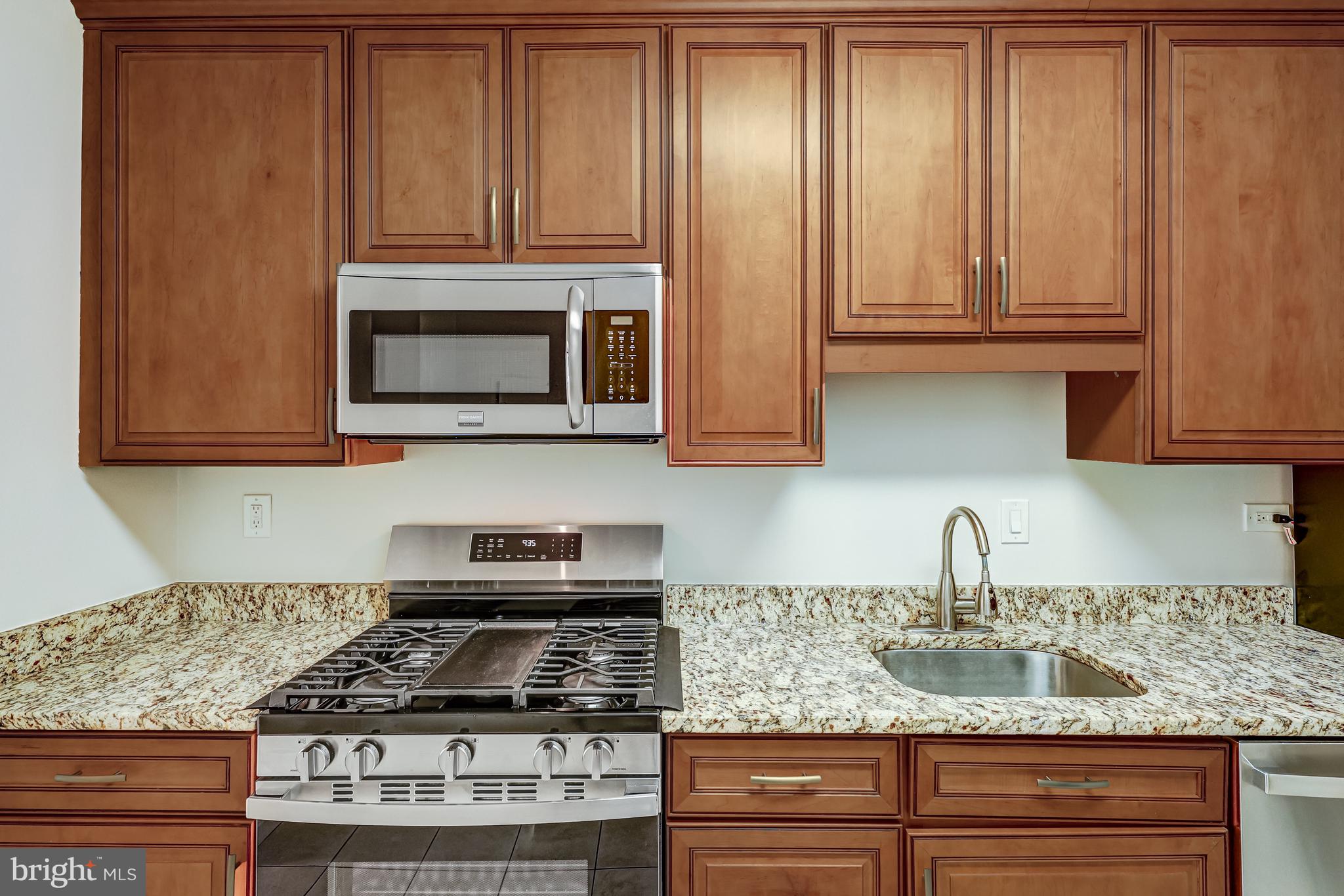 HYDE PARK - Residential