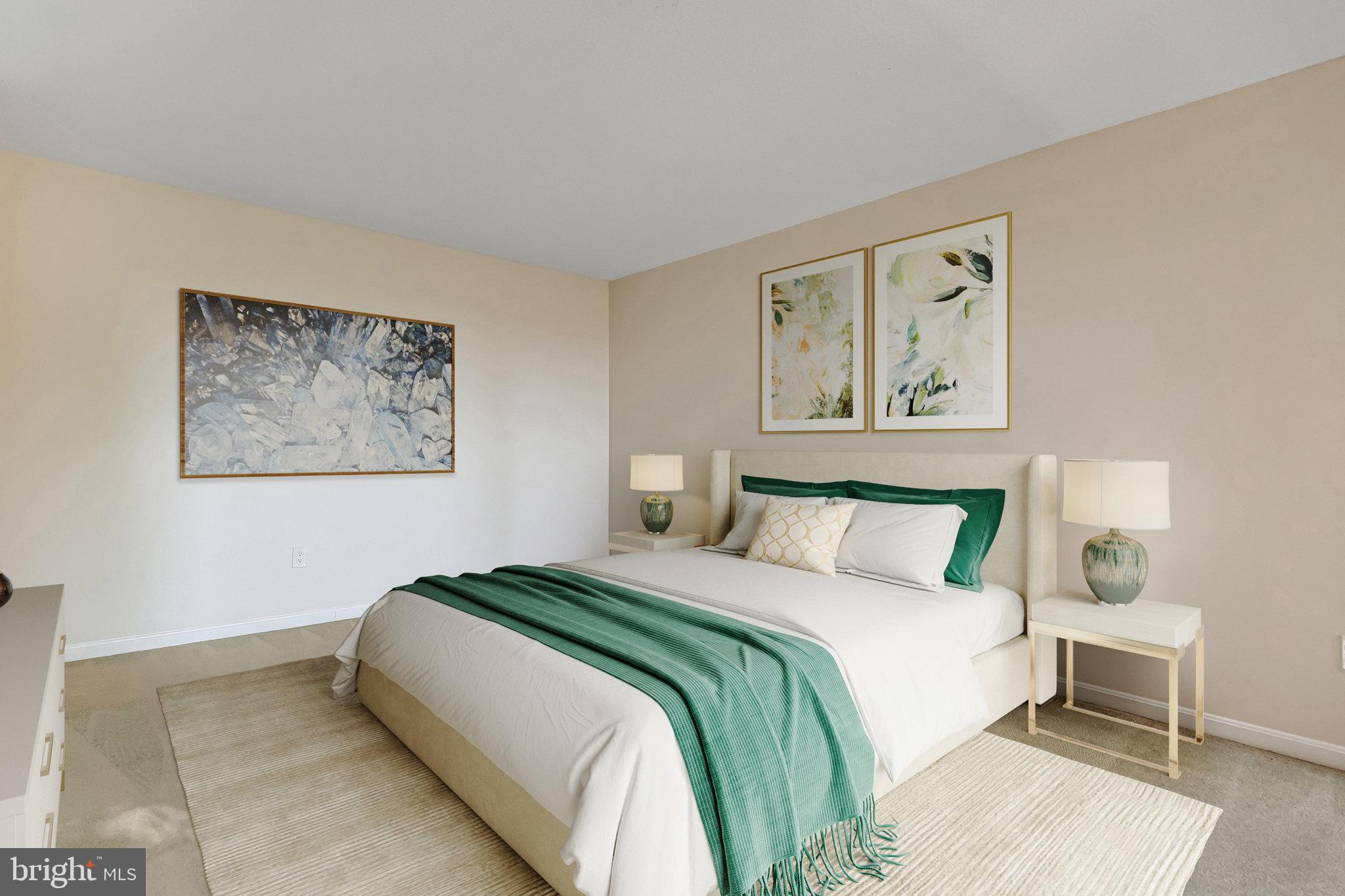 HYDE PARK - Residential