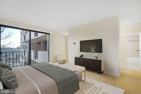 Condo For Sale - 4141 Henderson Road #303<br/> ARLINGTON, VA 22203