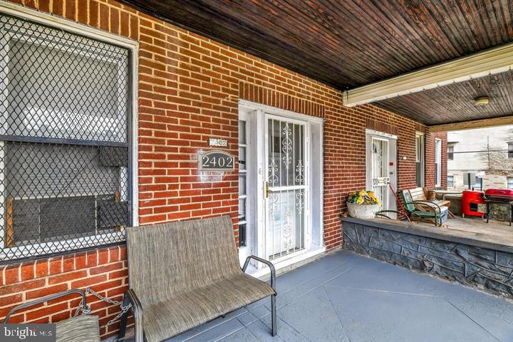 EVERGREEN LAWN - Residential