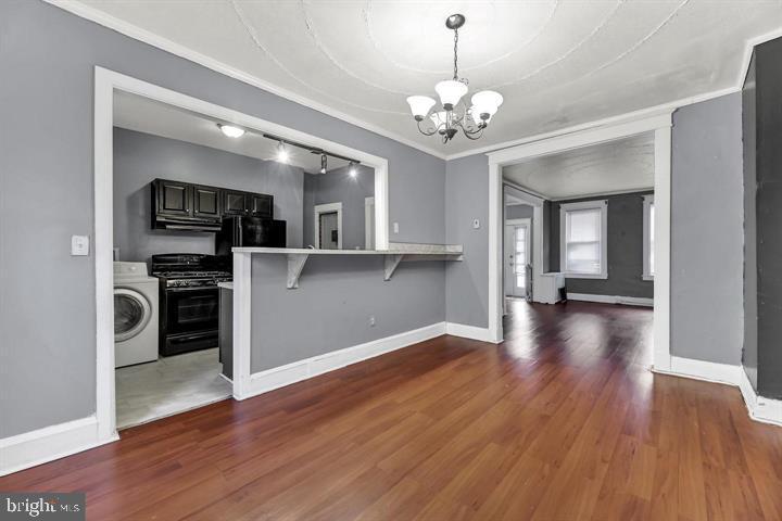 EVERGREEN LAWN - Residential