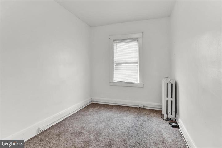 EVERGREEN LAWN - Residential