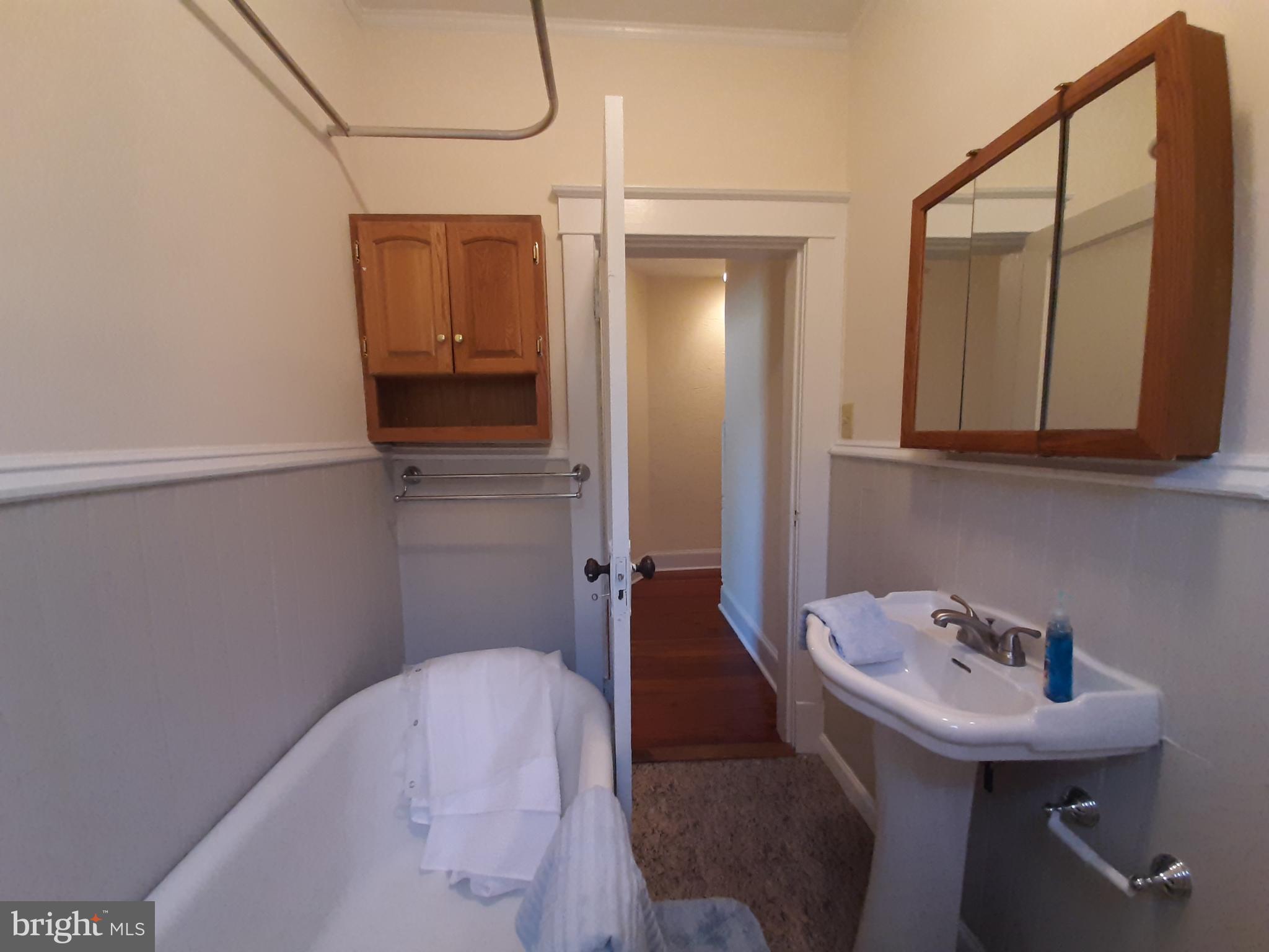 WINCHESTER HISTORIC DISTRICT - Residential Lease