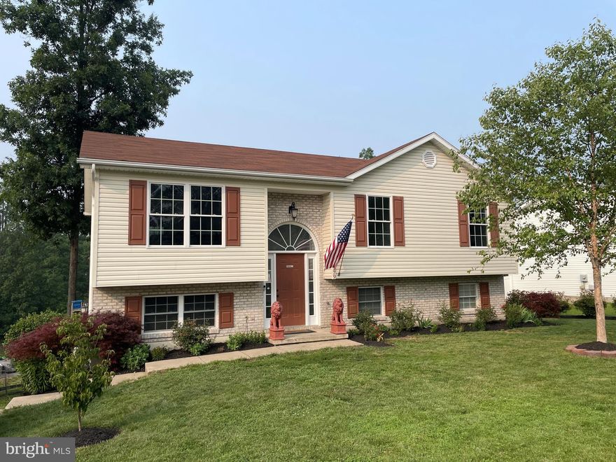 This split-level home is a fantastic opportunity for prospective buyers looking for a comfortable living space. With its three bedrooms and two bathrooms on main level and one almost complete bedroom in basement  it offers both functionality and comfort.  Enjoy the beautiful landscaping of trees and variety of plants. around the house.   Upon entering the home, visitors will be greeted by a welcoming foyer that leads to the main living areas. The split-level design makes it ideal for entertaining guests or enjoying quality time with family.  The main level of the home features a spacious and inviting living room, where natural light floods through large windows, creating a bright and airy atmosphere. This area serves as the heart of the home, perfect for relaxing, entertaining, or simply spending time with loved ones. Adjacent to the living room is a dining area where you can enjoy meals together.   The kitchen is a highlight of the home, featuring appliances, ample counter space for cooking.   The lower level of the home offers additional living space, which can be used as a family room, media room, office or even a home gym. This versatile area allows for customization based on the buyer's needs and preferences. It provides flexibility and additional square footage, expanding the overall living space of the home.  This home is ideally situated within a desirable neighborhood. Its convenient location offers easy access to amenities such as schools, parks, shopping centers, and transportation options. Potential buyers will appreciate the combination of a peaceful residential area with the convenience of nearby services.  It is a delightful split-level home that offers three bedrooms, two bathrooms, and a comfortable living space.