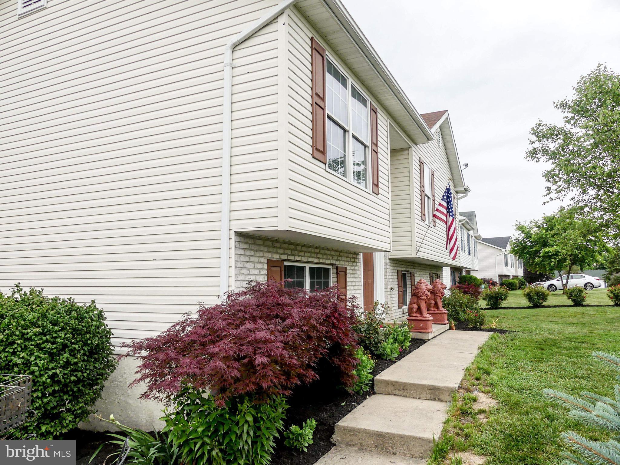 CAMERON ACRES - Residential