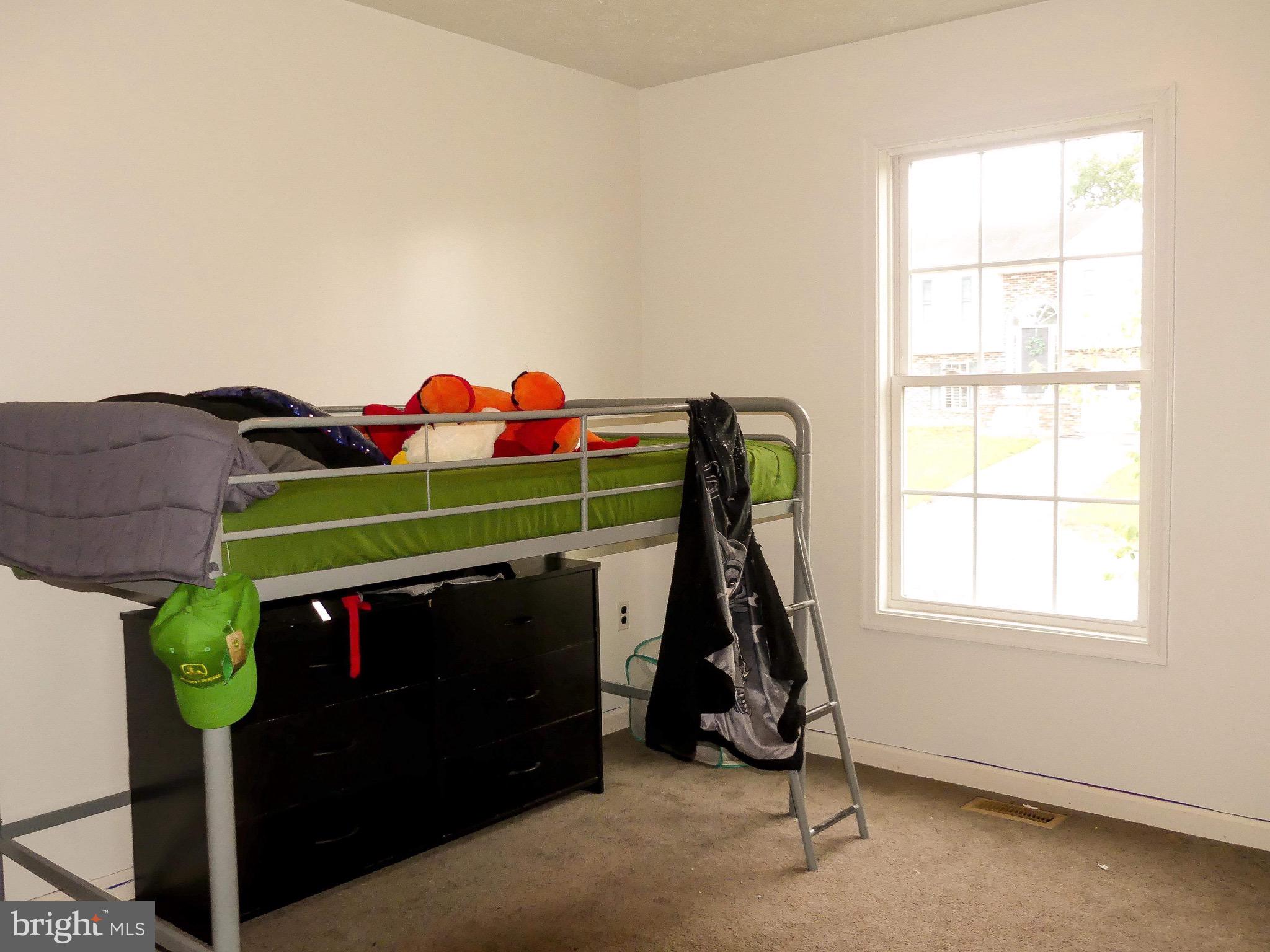 CAMERON ACRES - Residential