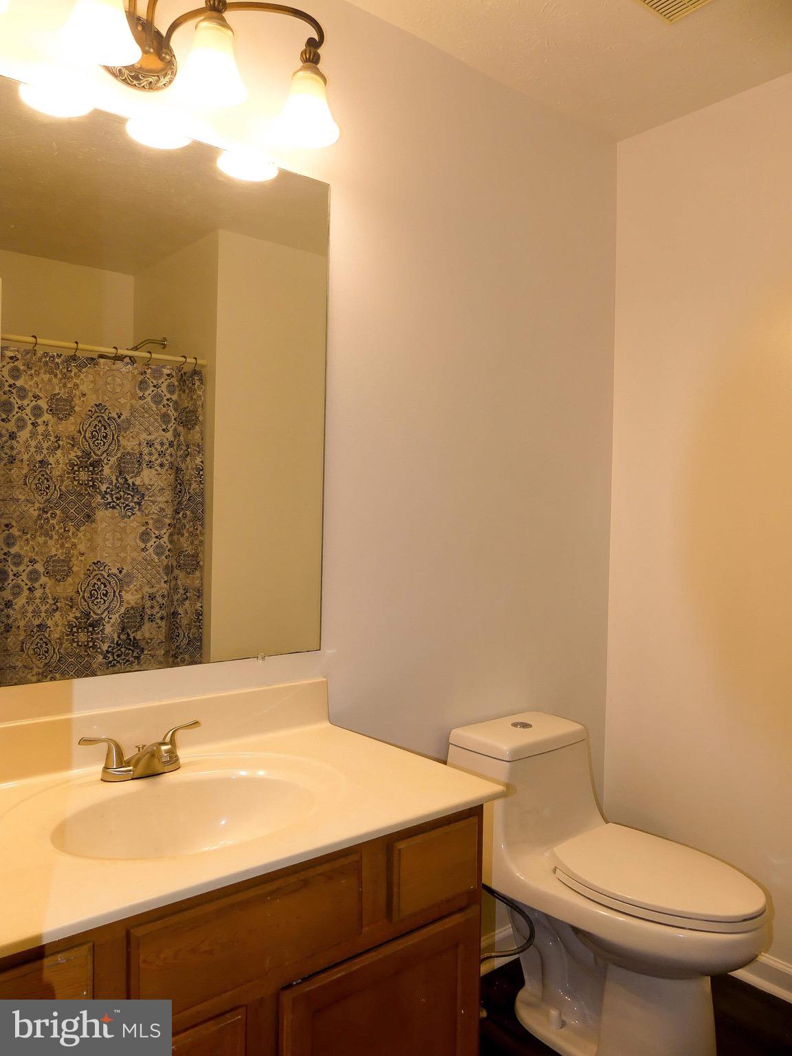 CAMERON ACRES - Residential