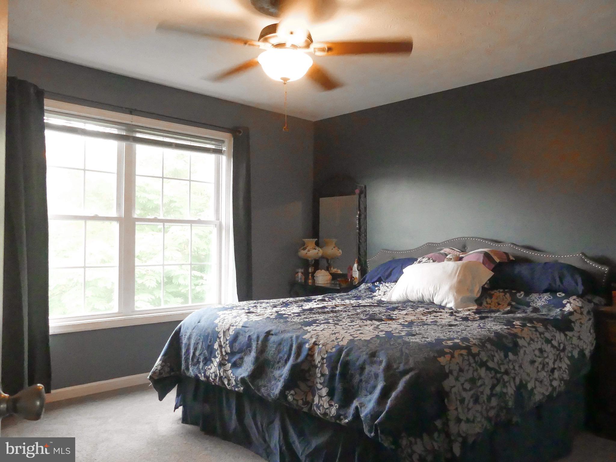 CAMERON ACRES - Residential