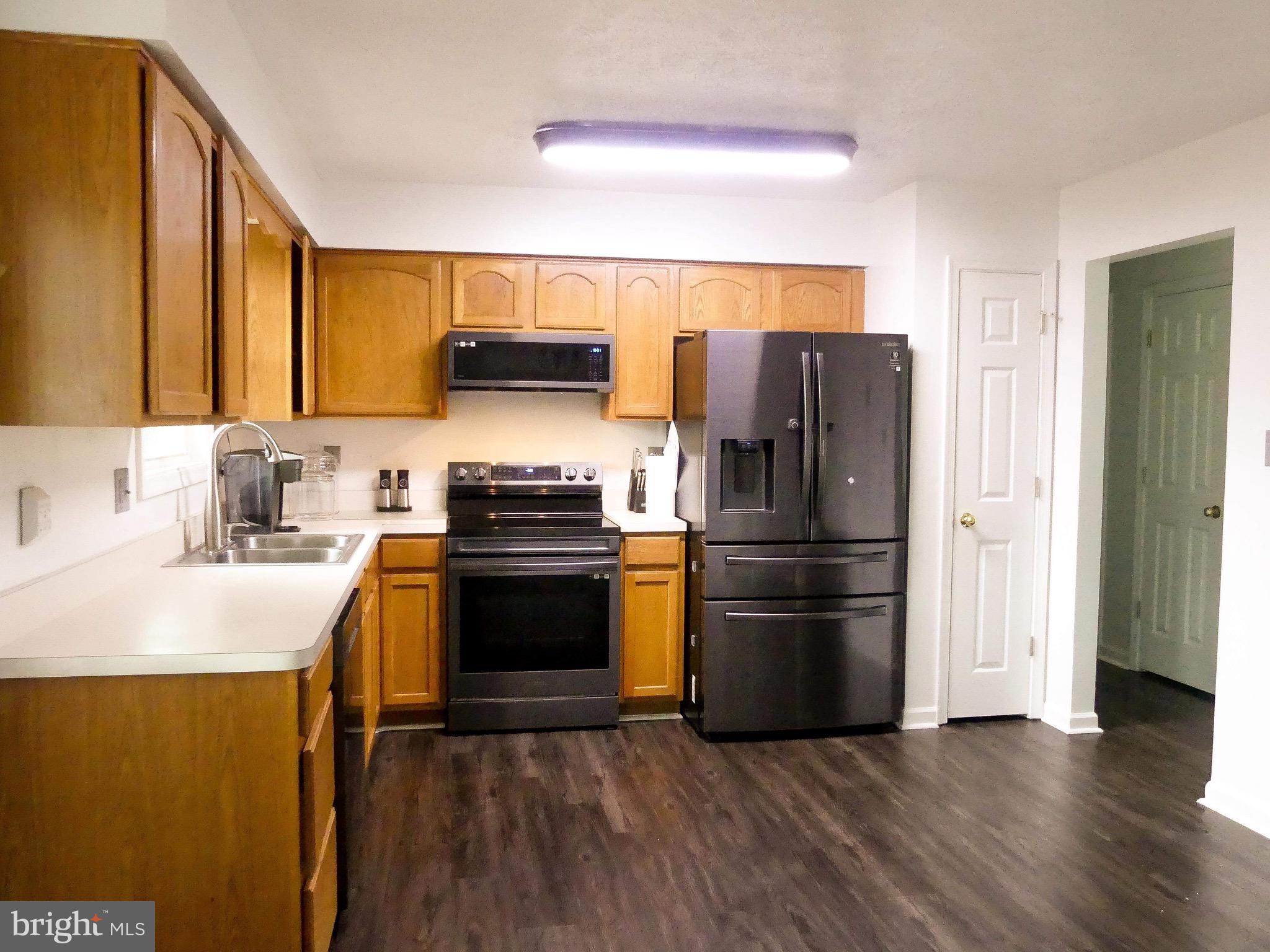 CAMERON ACRES - Residential