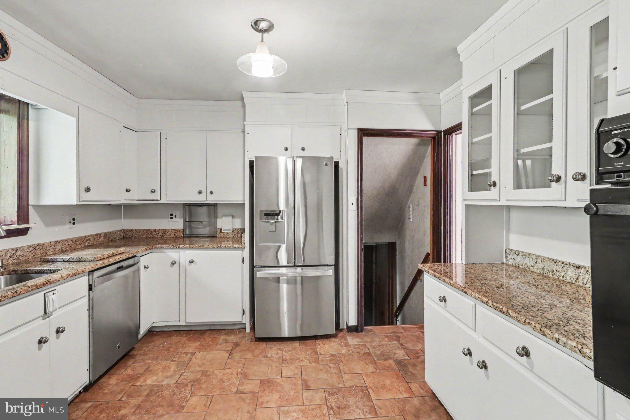 1202 HILLSIDE BOULEVARD