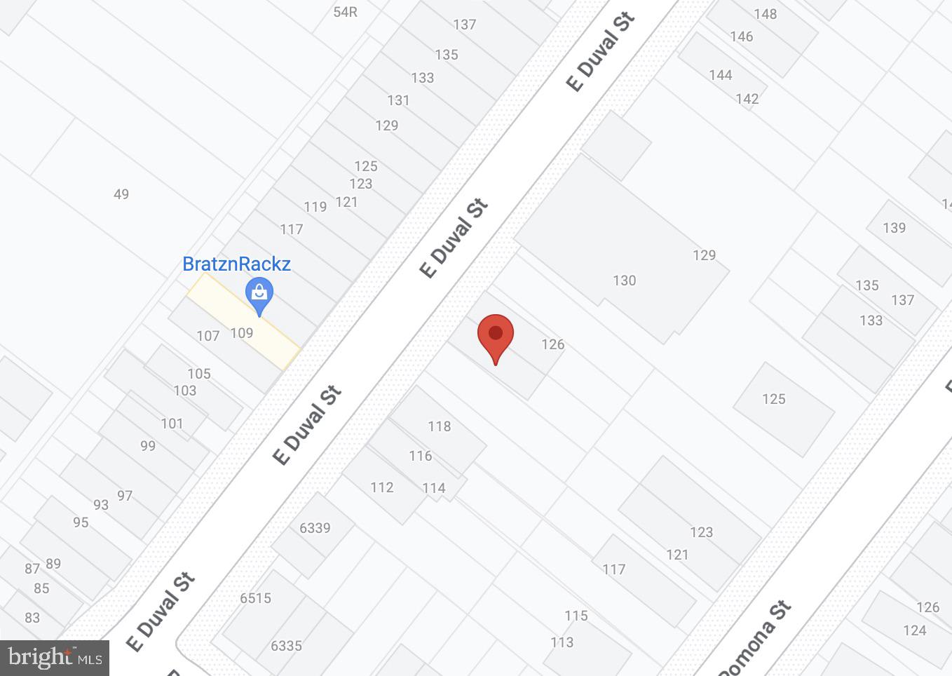 Main image without alt text