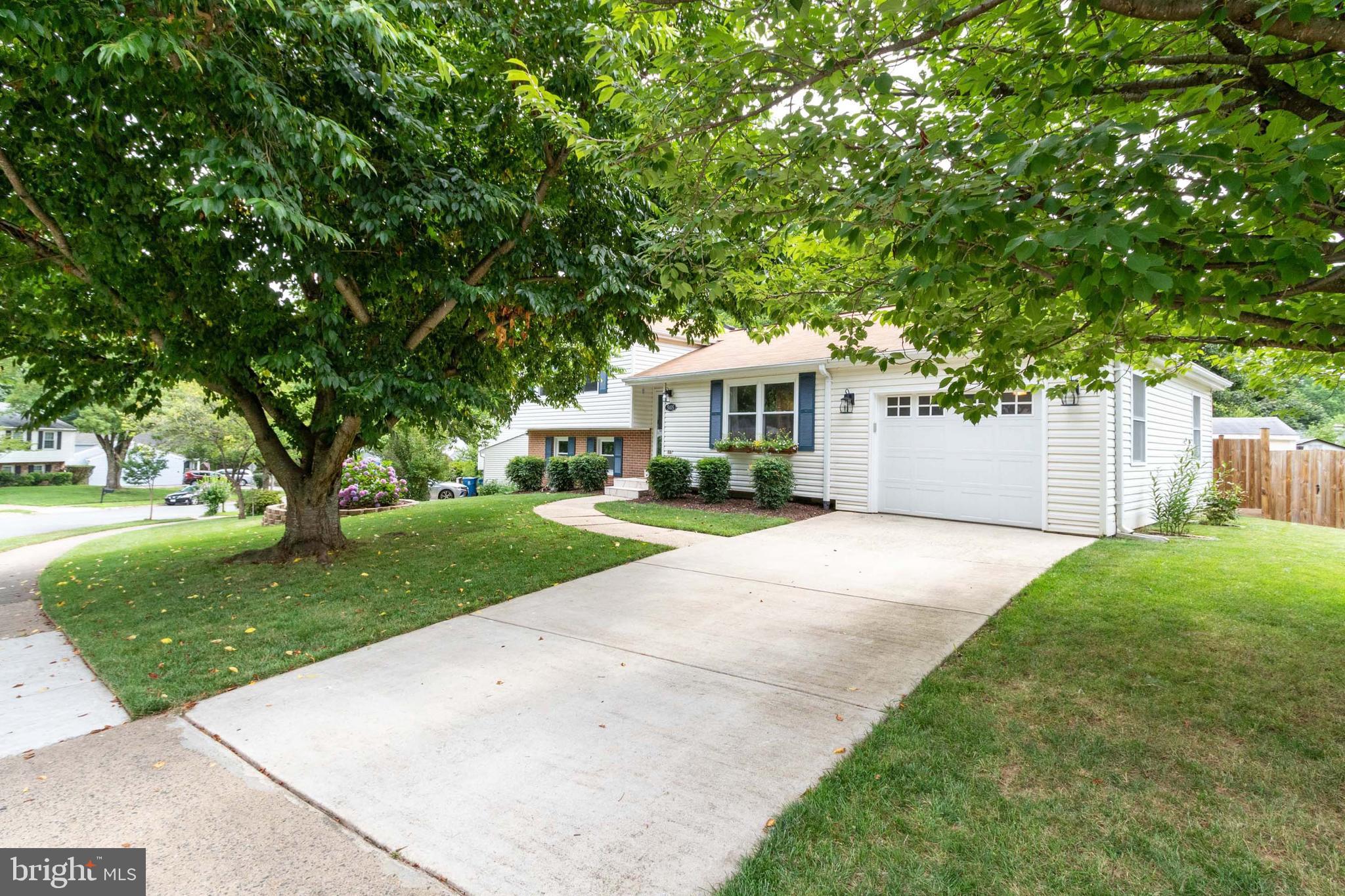 BRADFIELD - Residential