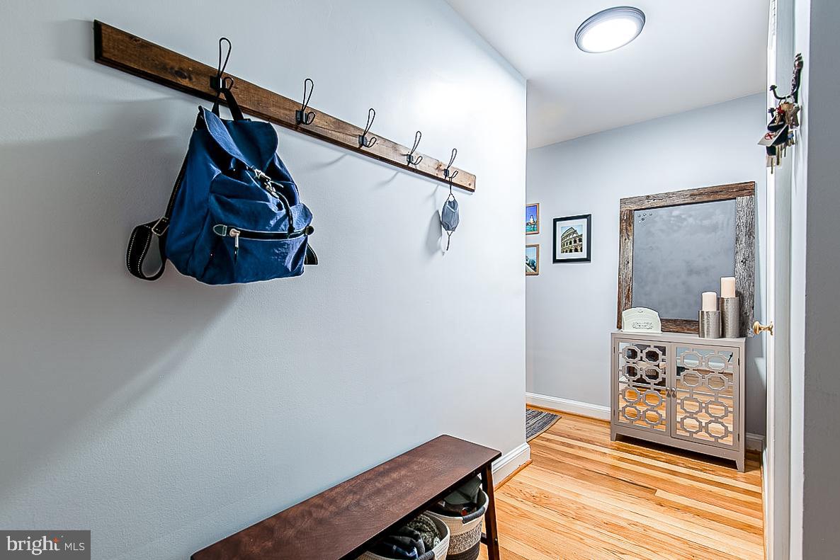 COMMONS OF ARLINGTON - Residential Lease