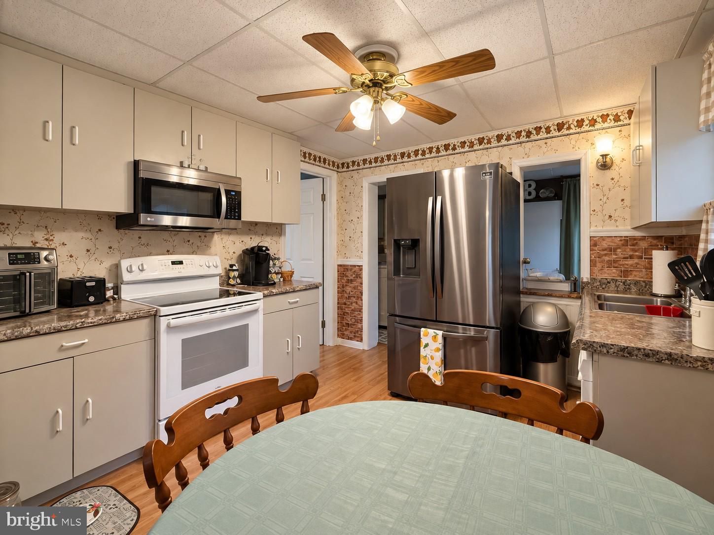 10105 COUNTRY CLUB ROAD SE