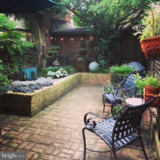 BUTCHER'S HILL - Residential