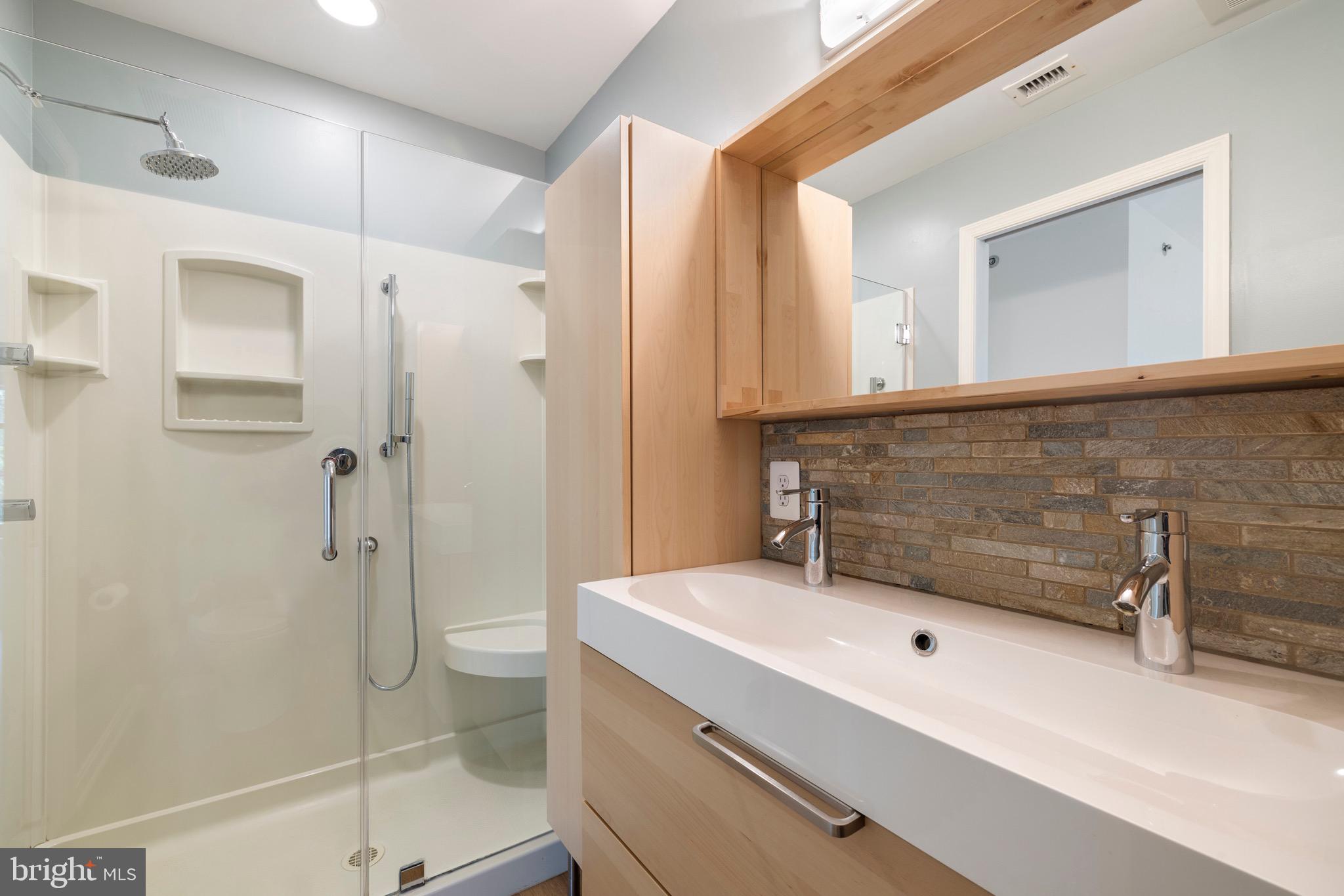 LOVETON FARMS - Residential