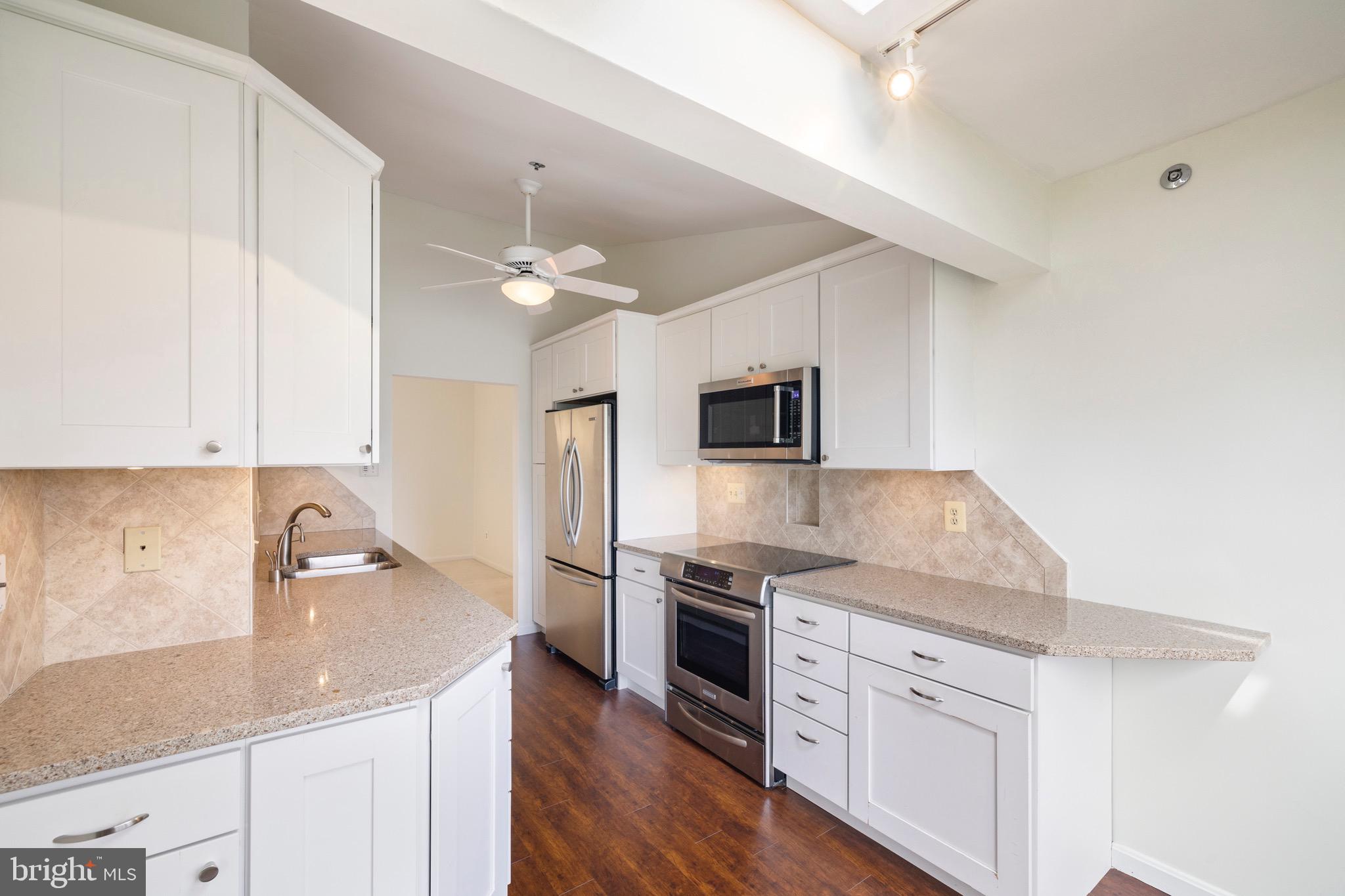 LOVETON FARMS - Residential