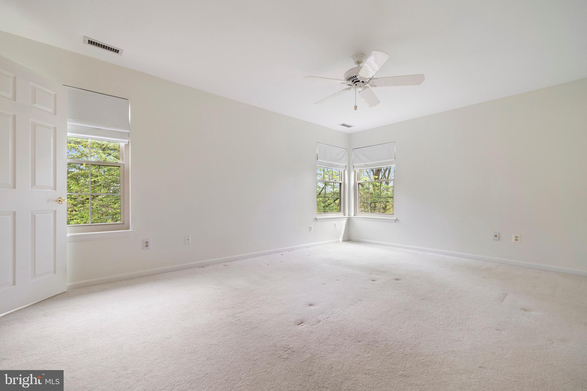 LOVETON FARMS - Residential